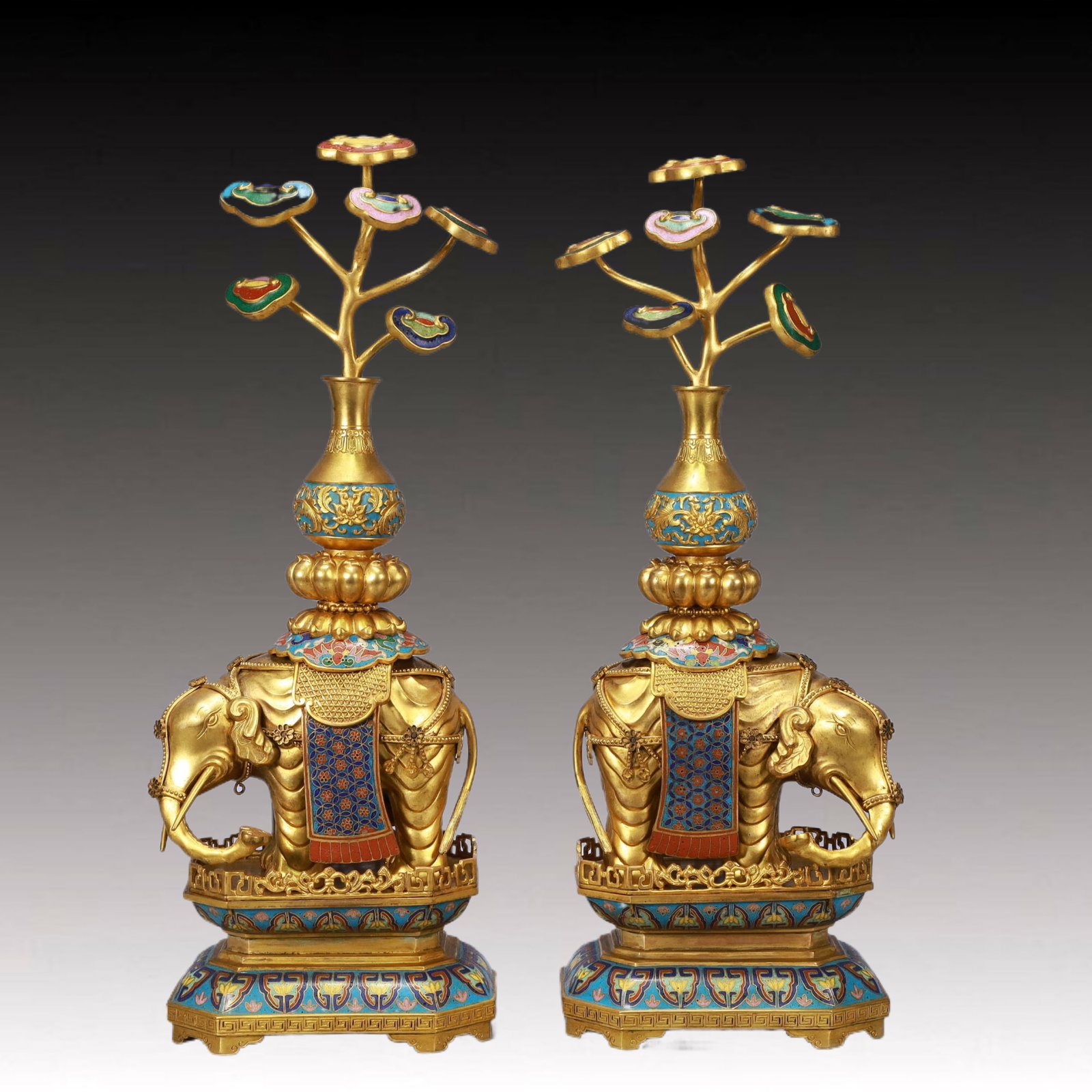 A Pair of Rare Cloisonne Elephant Ornaments: A Pair of Rare Cloisonne Elephant Ornaments,Qing Dynasty,China,Qianlong Four-character Mark,Size:5.9inx4.3inx15.4in,Total Weight:3800g 一对景泰蓝大象摆&