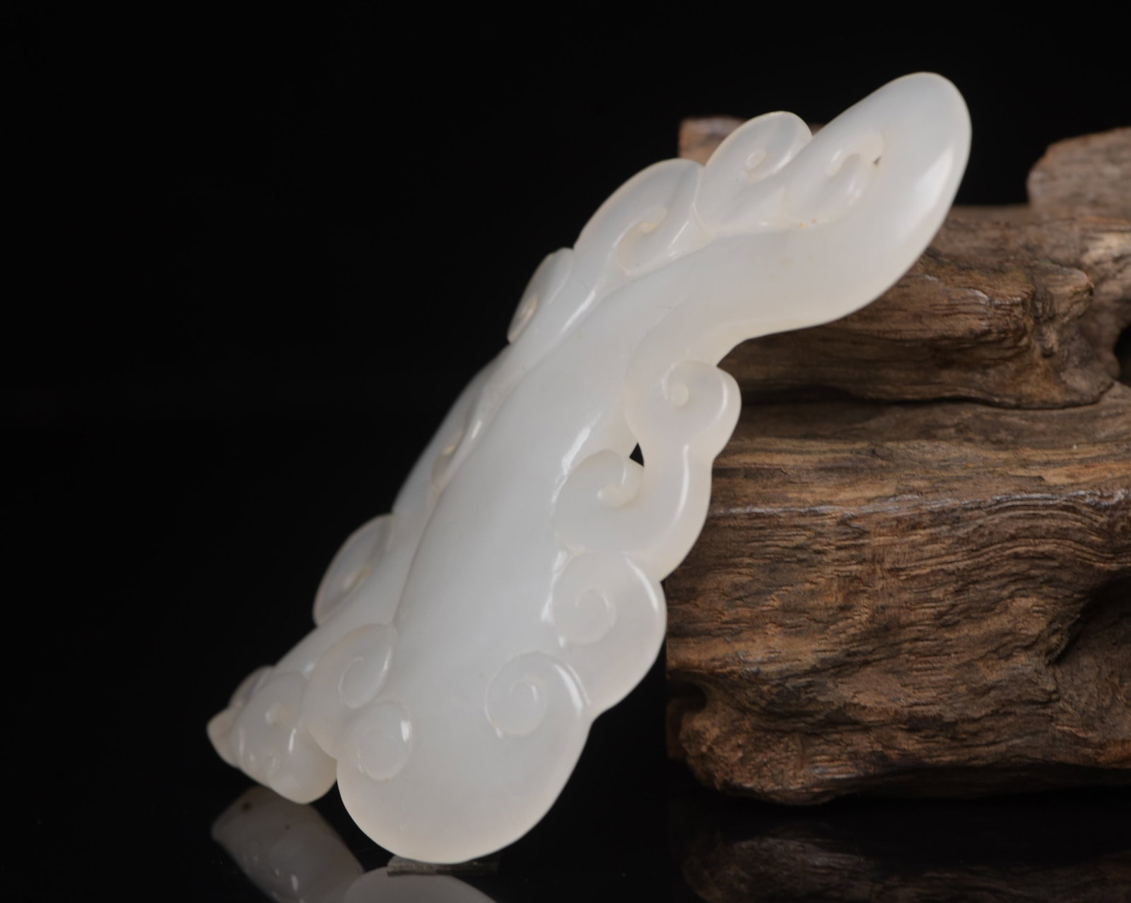 An Exquisite White Jade Auspicious Cloud Pattern Pendant - 3