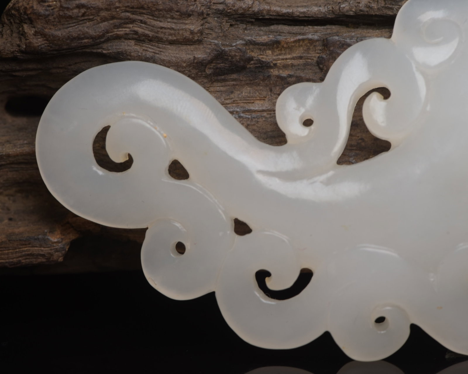 An Exquisite White Jade Auspicious Cloud Pattern Pendant - 6