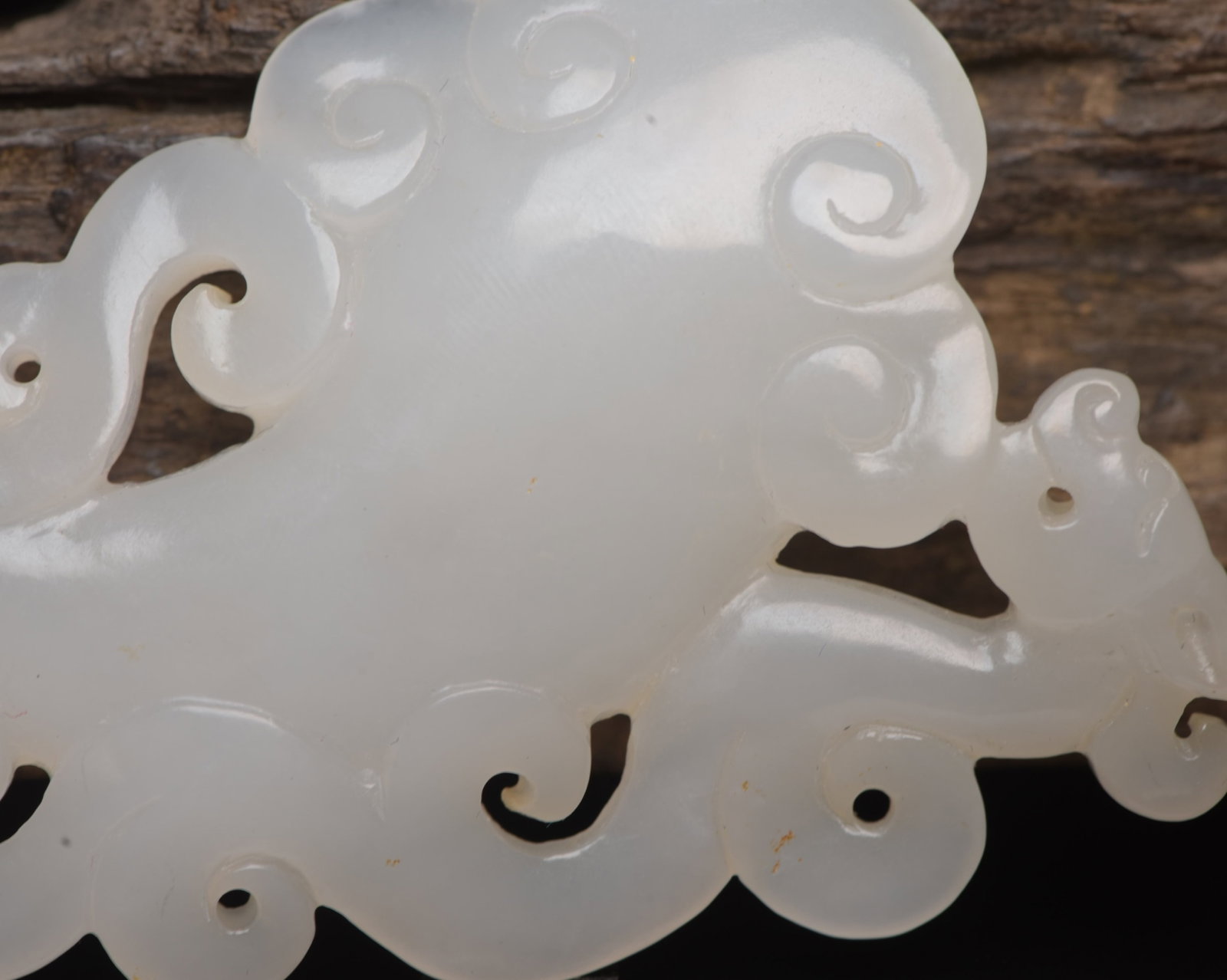 An Exquisite White Jade Auspicious Cloud Pattern Pendant - 7