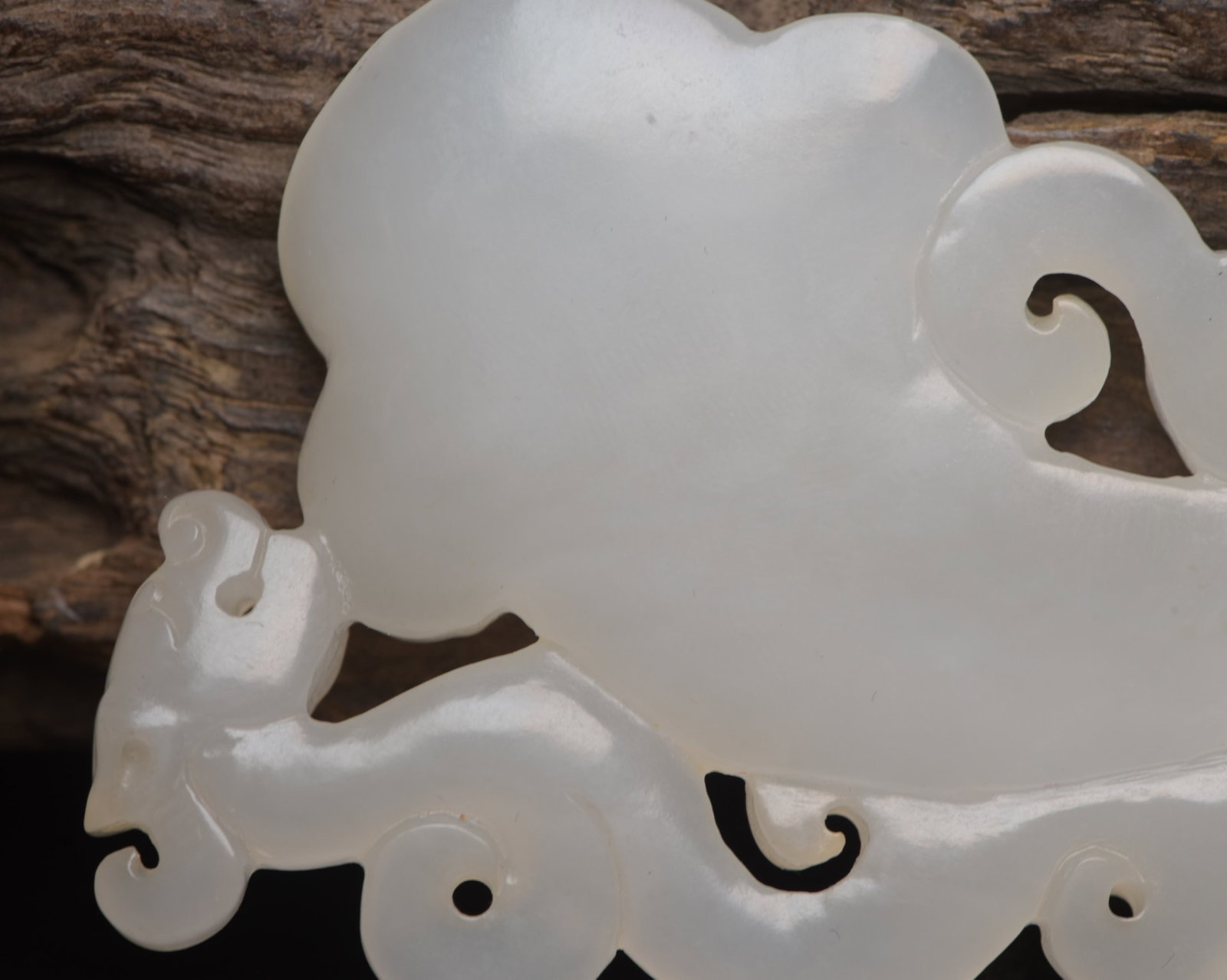 An Exquisite White Jade Auspicious Cloud Pattern Pendant - 8