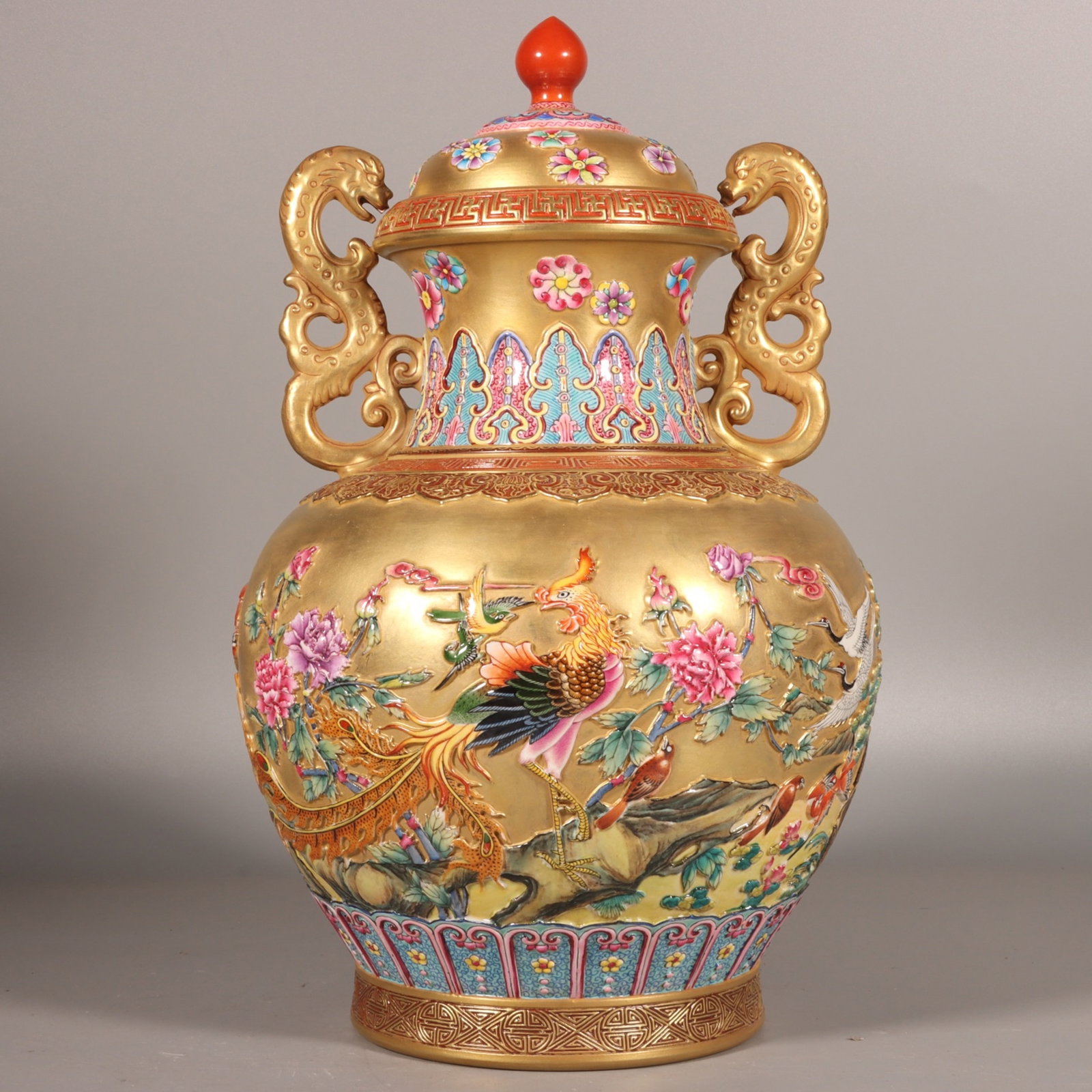 A Rare Enamel Gold Ground Flower and Phoenix Pattern Jar with Cover: A Rare Enamel Gold Ground Flower and Phoenix Pattern Jar with Cover,Qing Dynasty,China,Qianlong Six-character Mark,Size:13inx7.9in 珐琅彩金地花卉凤ń