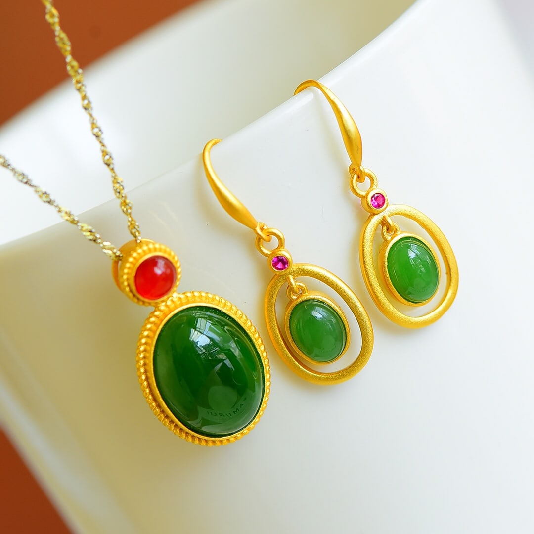 A Set of Fine Sterling Silver-Gold Plated Inlaid Jasper Jewelrys,Inlaid Diamond: A Set of Fine Sterling Silver-Gold Plated Inlaid Jasper Jewelrys,Inlaid Diamond 一套纯银镀金镶碧玉首饰,嵌钻石