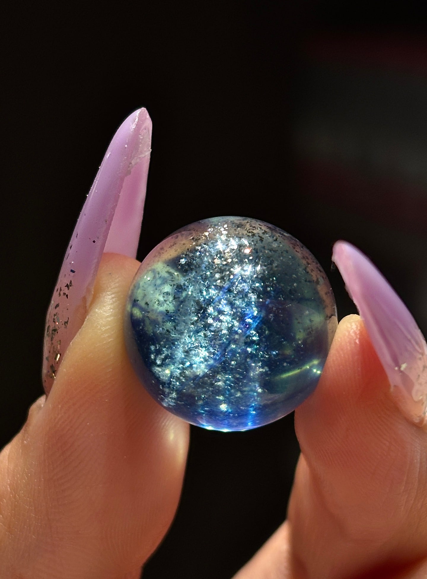 An Exquisite Aquamarine Bead: An Exquisite Aquamarine Bead,Size:0.8in,Weight:10g 海蓝宝珠子