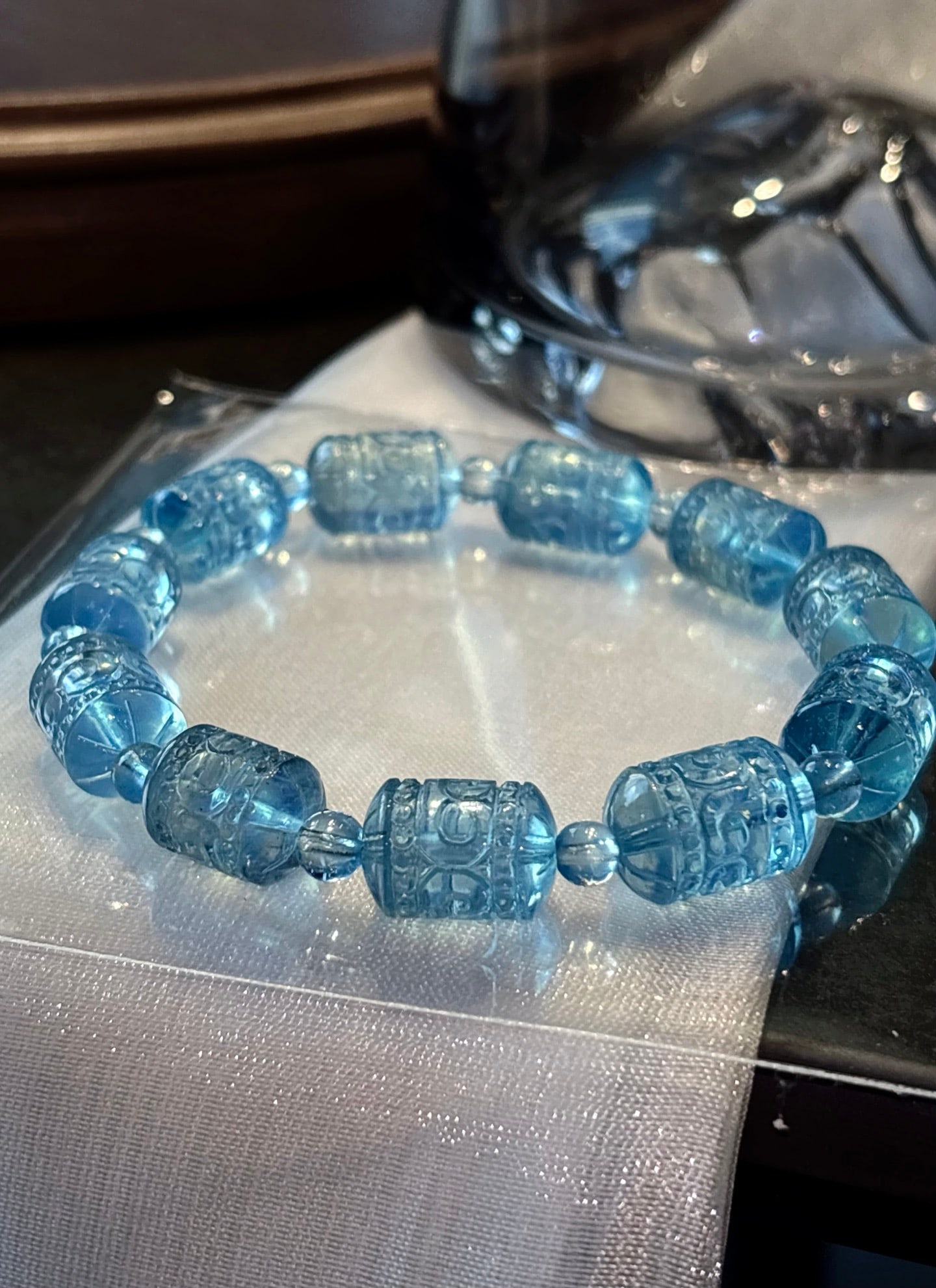 An Exquisite Aquamarine Bracelets: An Exquisite Aquamarine Bracelets,Size:0.4inx0.5in,Weight:25.2g 海蓝宝手串