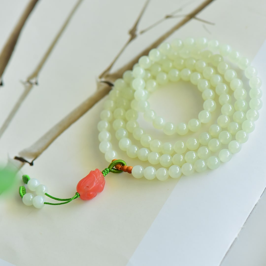 An Exquisite White Jade Bracelets - 2