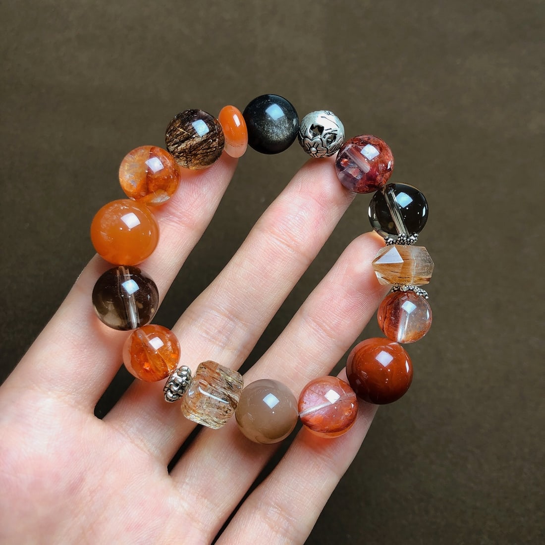 An Exquisite Crystal Bracelets: An Exquisite Crystal Bracelets,Size:0.5in,0.4inx0.4in,Weight:40g 水晶手串