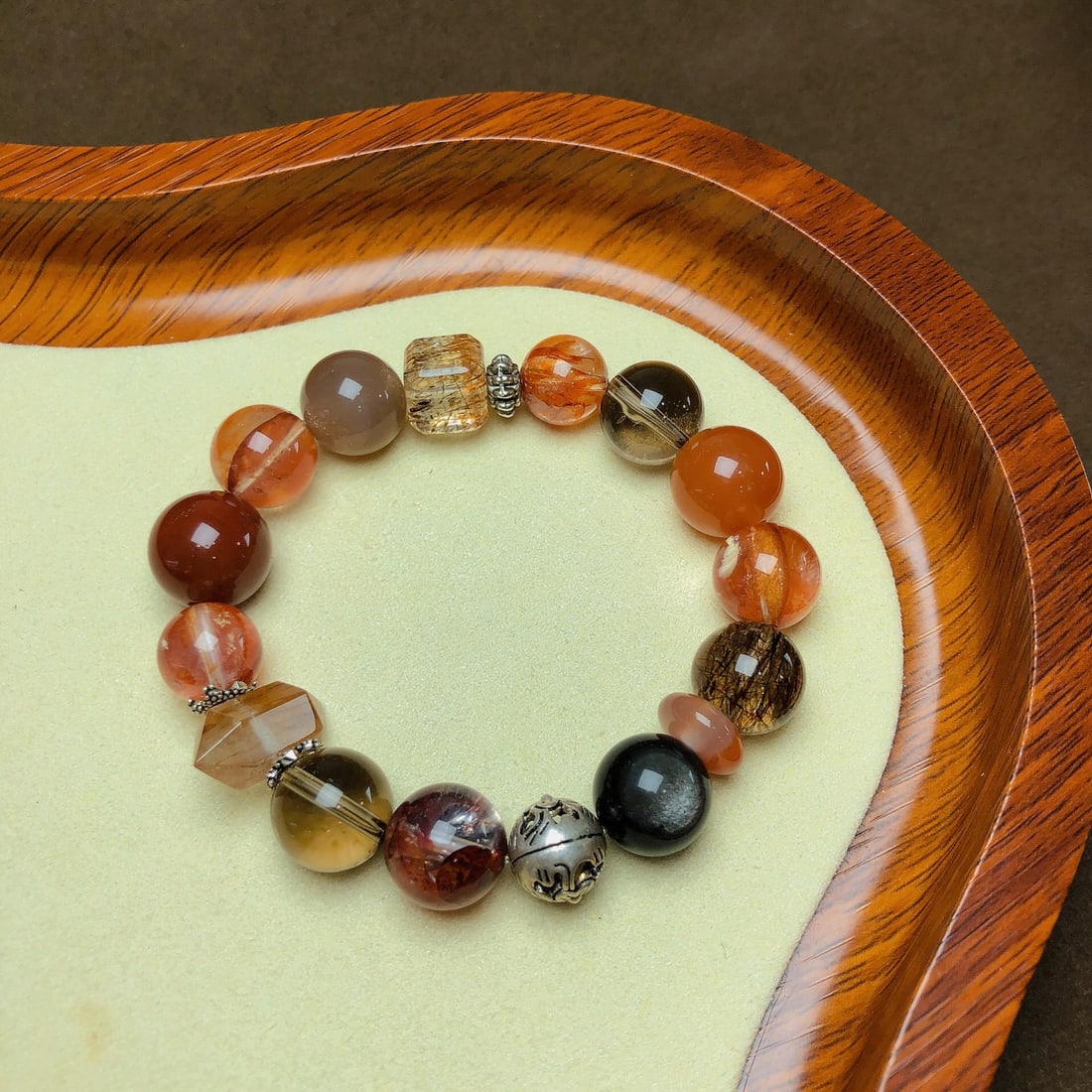 An Exquisite Crystal Bracelets - 7