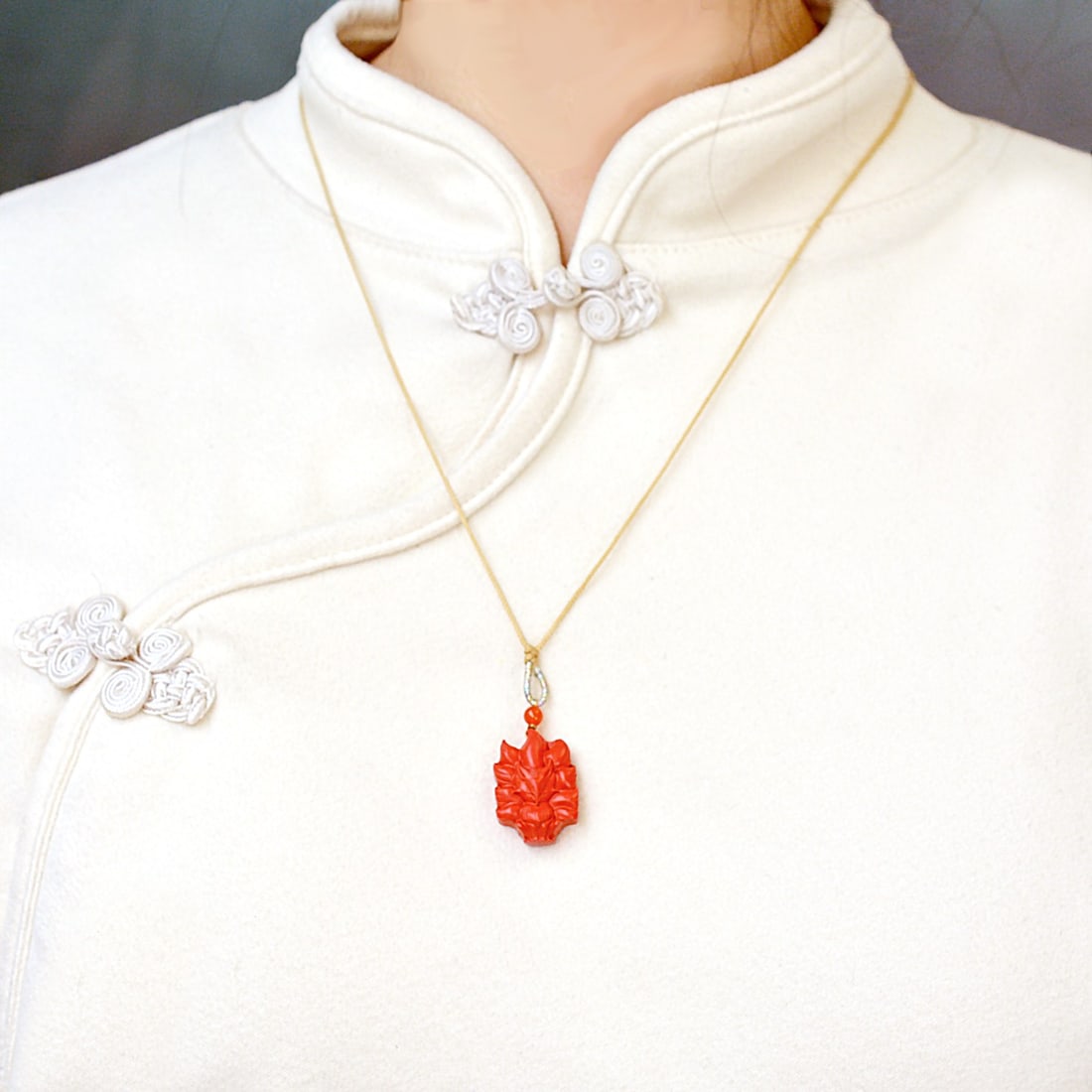 An Exquisite Cinnabar Fox Pendant: An Exquisite Cinnabar Fox Pendant,Size:0.7inx0.9in,Weight:7.1g 朱砂狐狸挂件