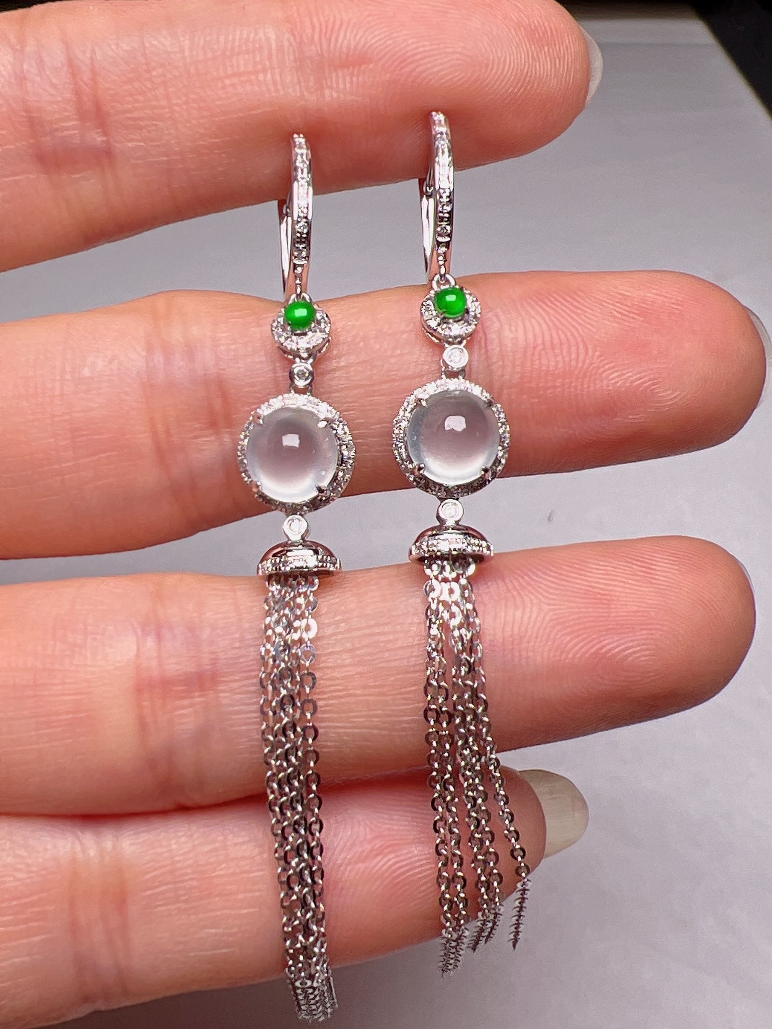 A Pair of Exquisite 18k Gold Diamond Inlaid Jadeite Earrings: A Pair of Exquisite 18k Gold Diamond Inlaid Jadeite Earrings,Size(Loose Stone):0.2inx0.2in 一对18k金钻镶嵌翡翠耳环