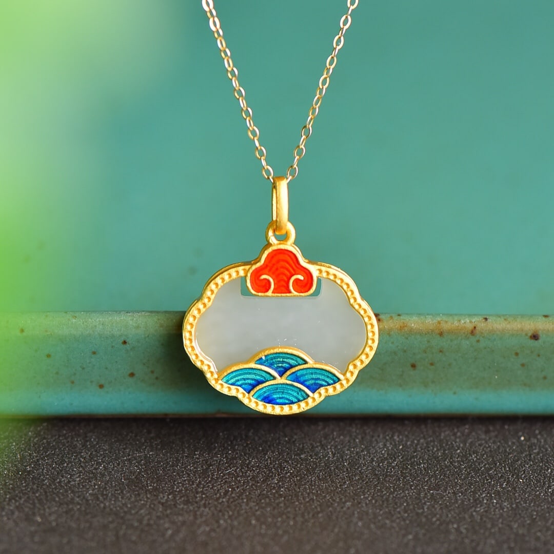 An Exquisite Sterling Silver-Gold Plated Inlaid White Jade Pendant: An Exquisite Sterling Silver-Gold Plated Inlaid White Jade Pendant 纯银镀金镶白玉吊坠