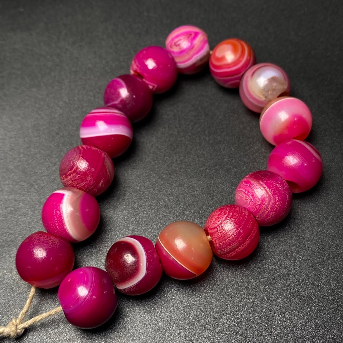 A Precious Agate Bracelets - 3