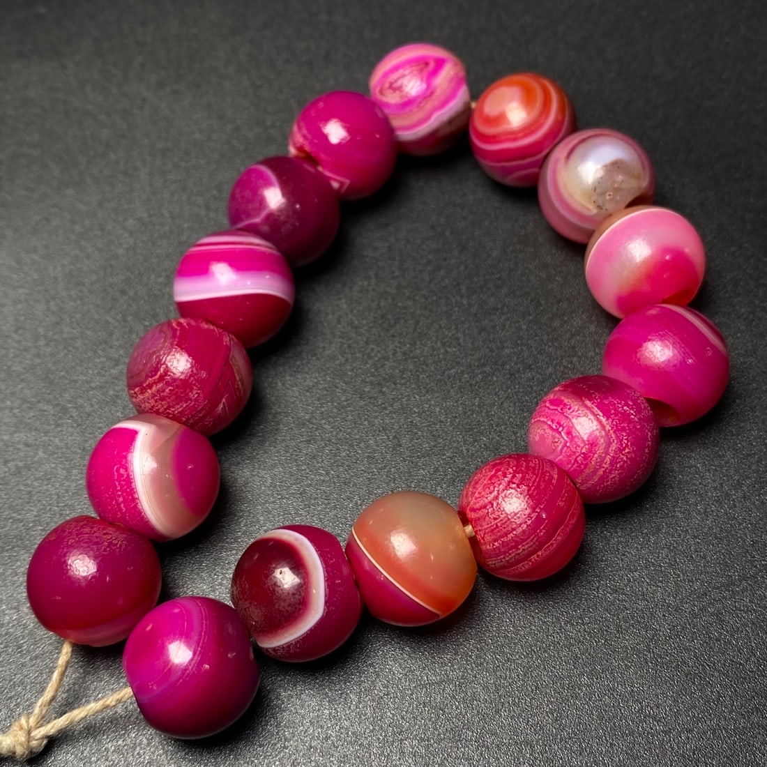 A Precious Agate Bracelets - 7
