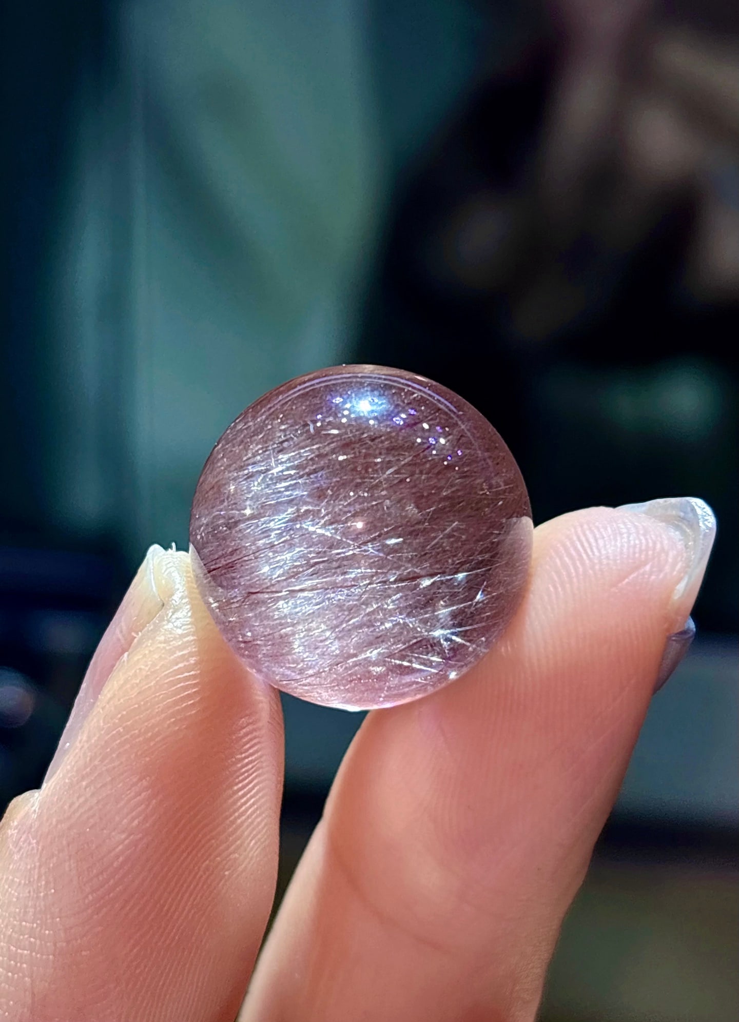 An Exquisite Crystal Bead: An Exquisite Crystal Bead,Size:0.7in,Weight:9.5g 水晶珠子