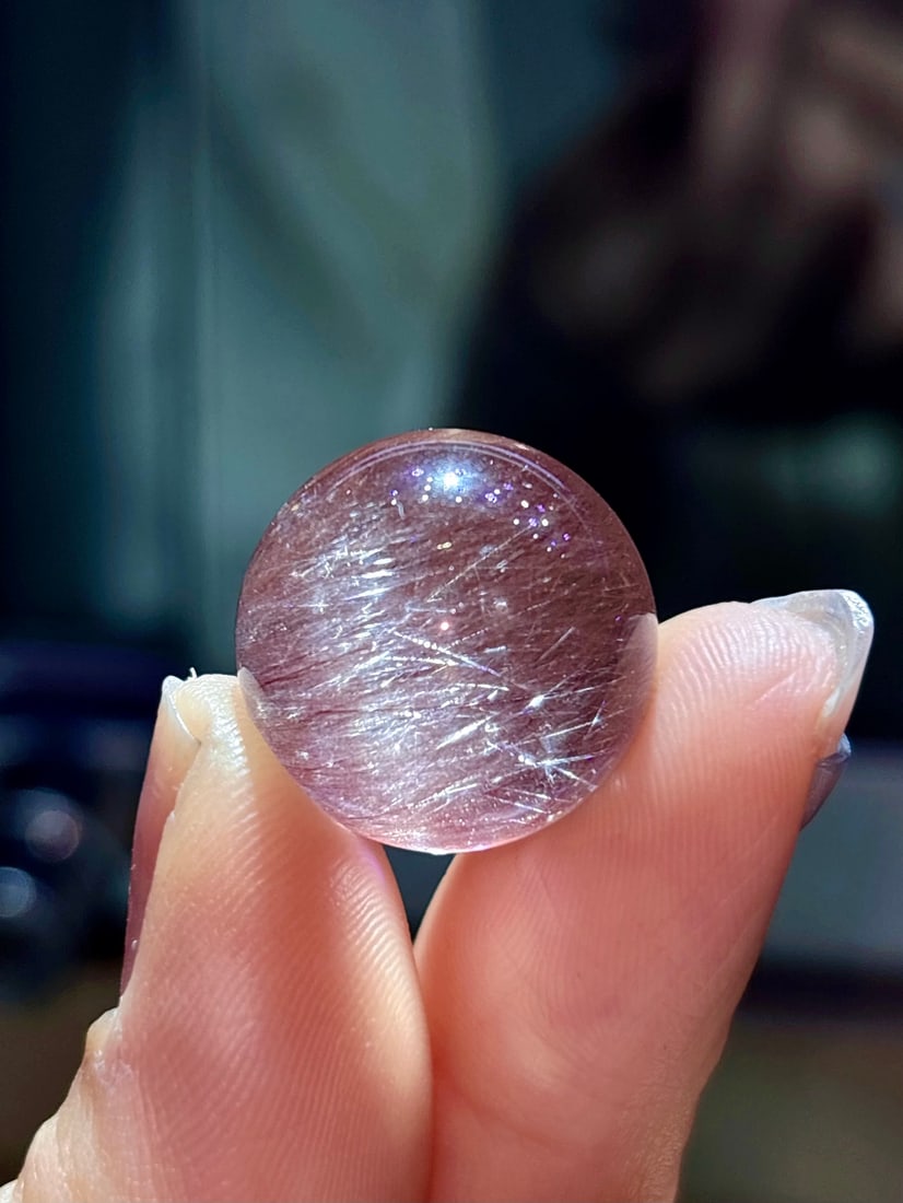 An Exquisite Crystal Bead - 5