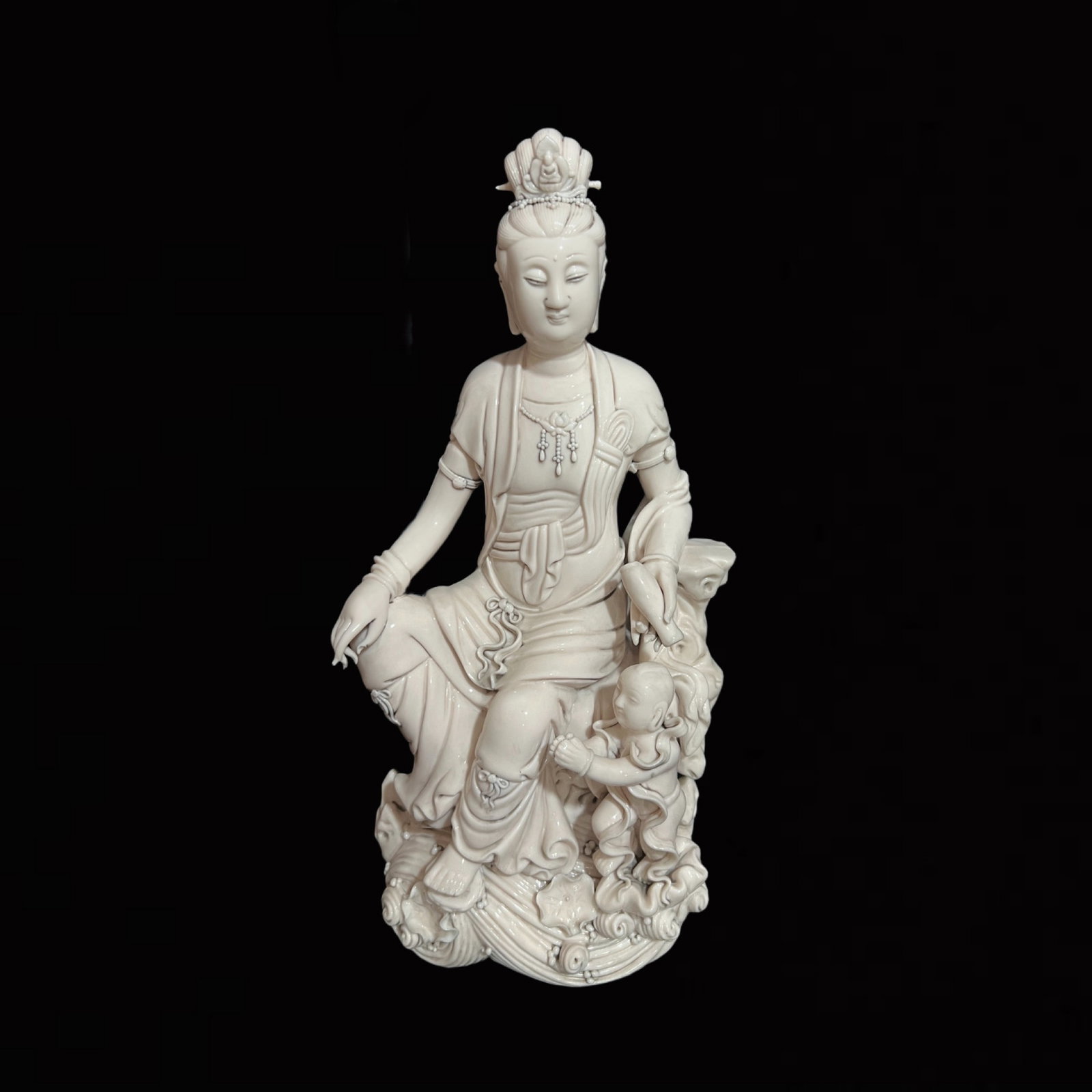 A Solemn Blance-De-Chine Statue of Avalokitesvara: A Solemn Blance-De-Chine Statue of Avalokitesvara,Ming Dynasty,China,He Chaozong Mark,Size:18.7in 德化瓷观音像,中国明代,何朝