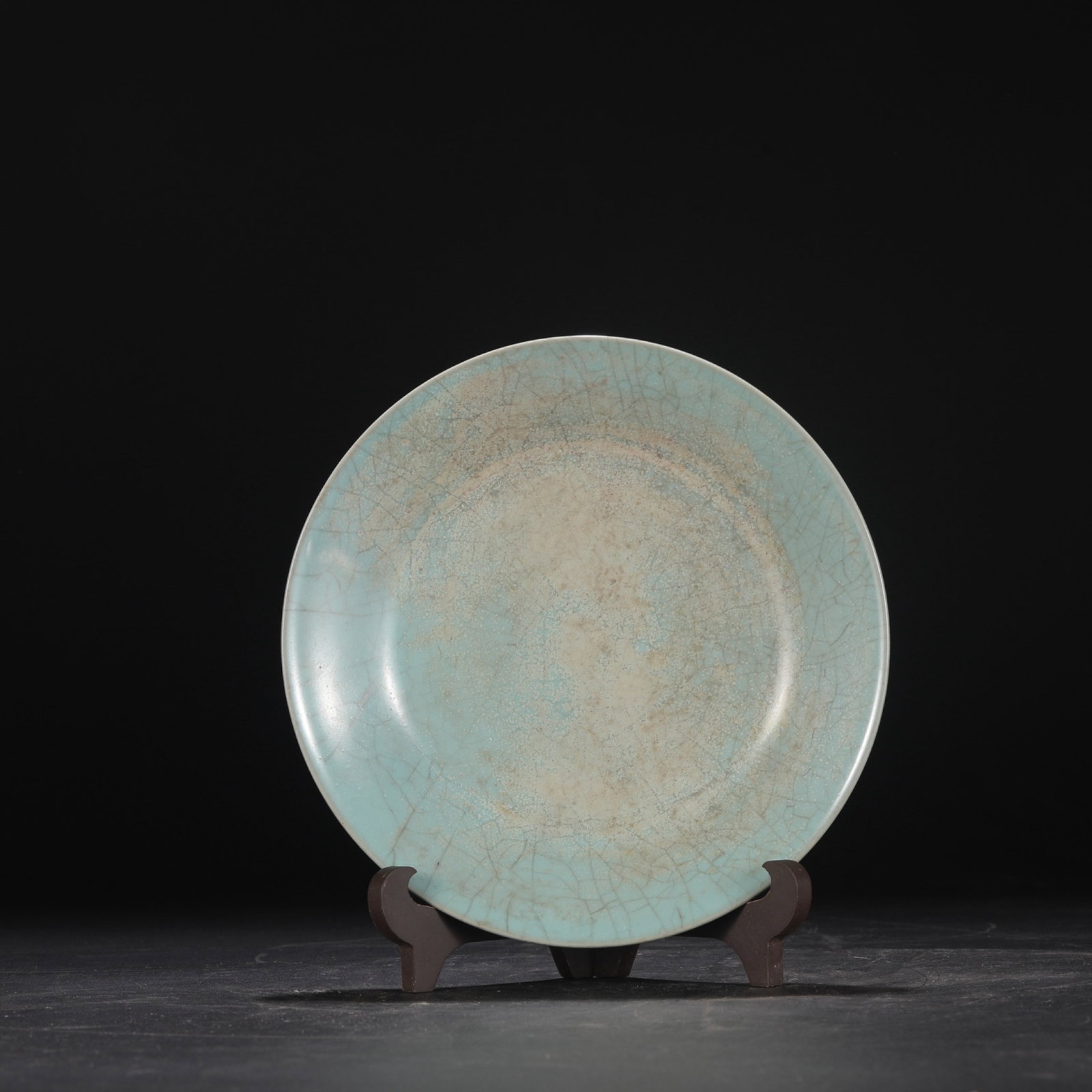 An Exquisite Ru yao Sky Blue Glazed Plate: An Exquisite Ru yao Sky Blue Glazed Plate,Song Dynasty,China,Size:1.6inx8.3in 汝窑天青釉盘,中国宋代