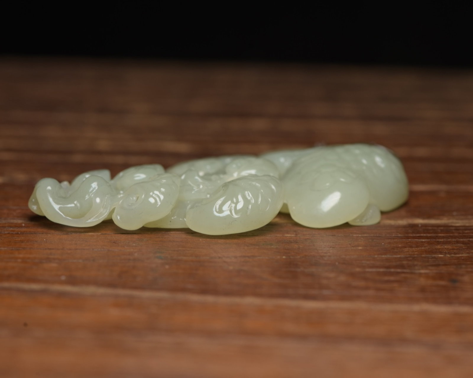 An Exquisite White Jade Ganoderma lucidum Pattern Ruyi - 4