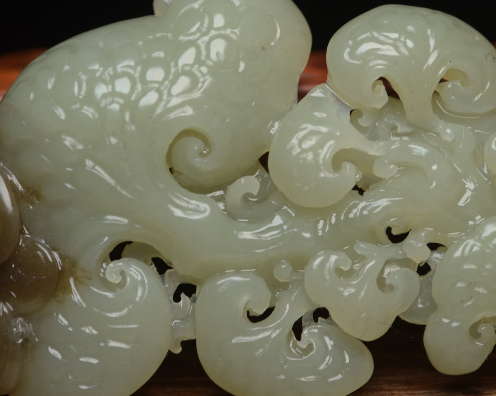 An Exquisite White Jade Ganoderma lucidum Pattern Ruyi - 6