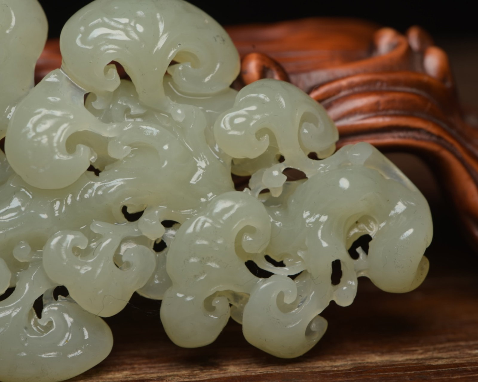 An Exquisite White Jade Ganoderma lucidum Pattern Ruyi - 7