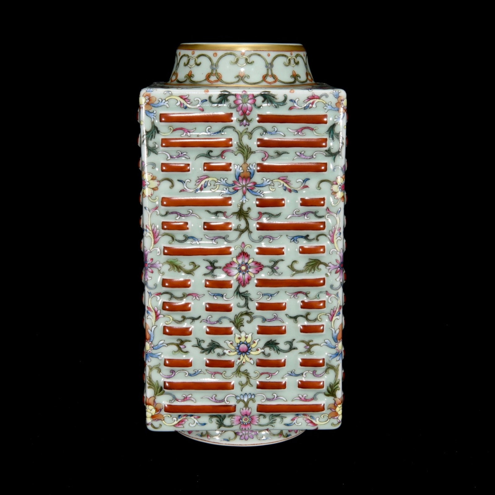 An Exquisite Celadon Glazed Enamel Lotus Pattern Vase: An Exquisite Celadon Glazed Enamel Lotus Pattern Vase,Qing Dynasty,China,Qianlong Six-Character Mark,Size:10.6inx5.1in