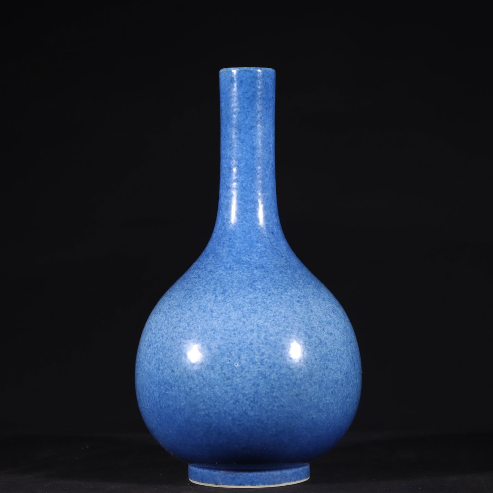 An Exquisite Blue Glazed Vase - 5