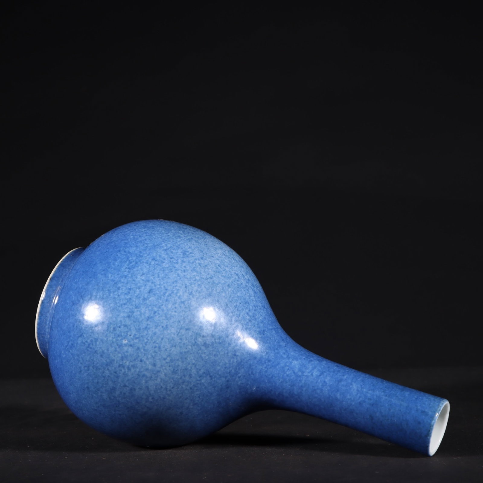An Exquisite Blue Glazed Vase - 7