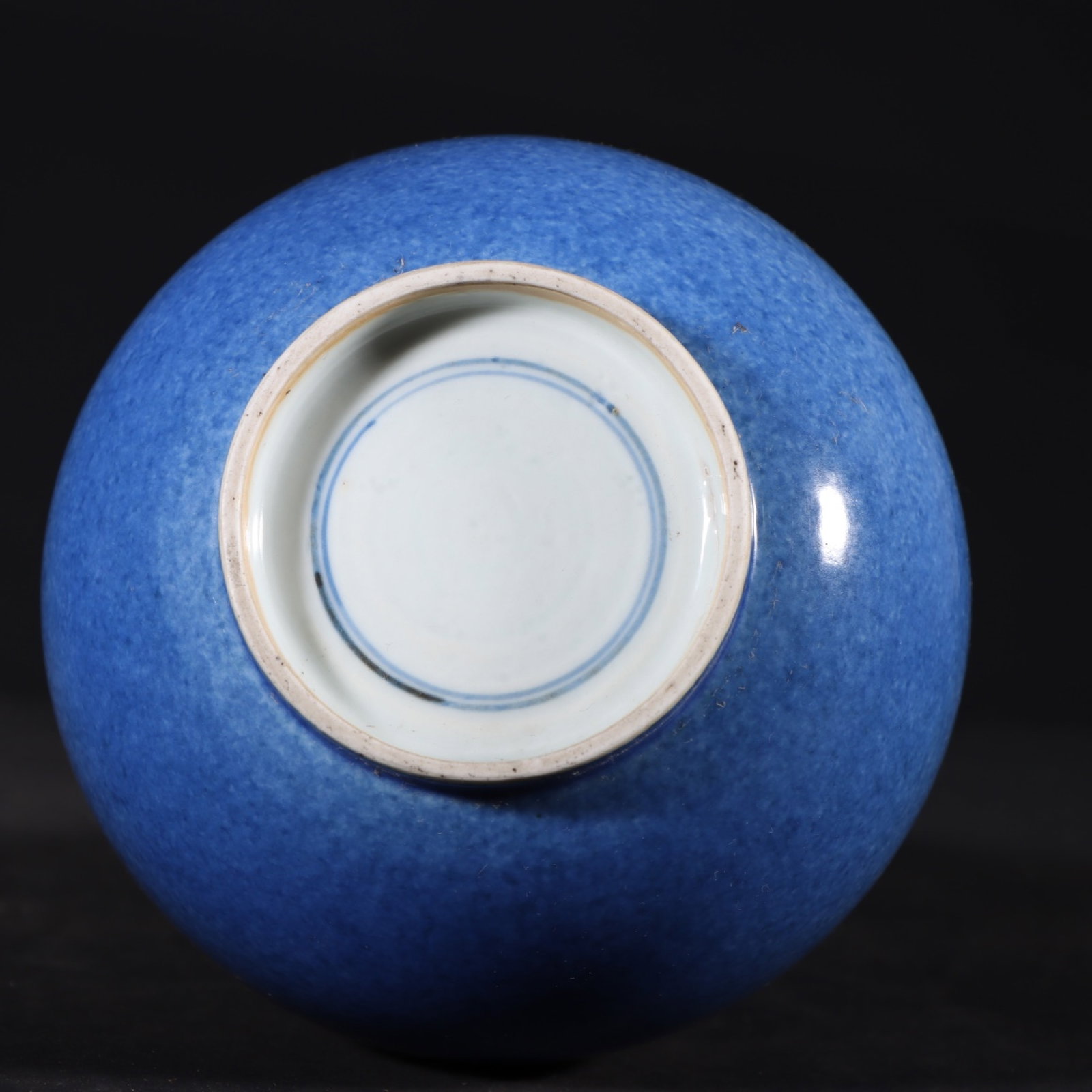 An Exquisite Blue Glazed Vase - 9