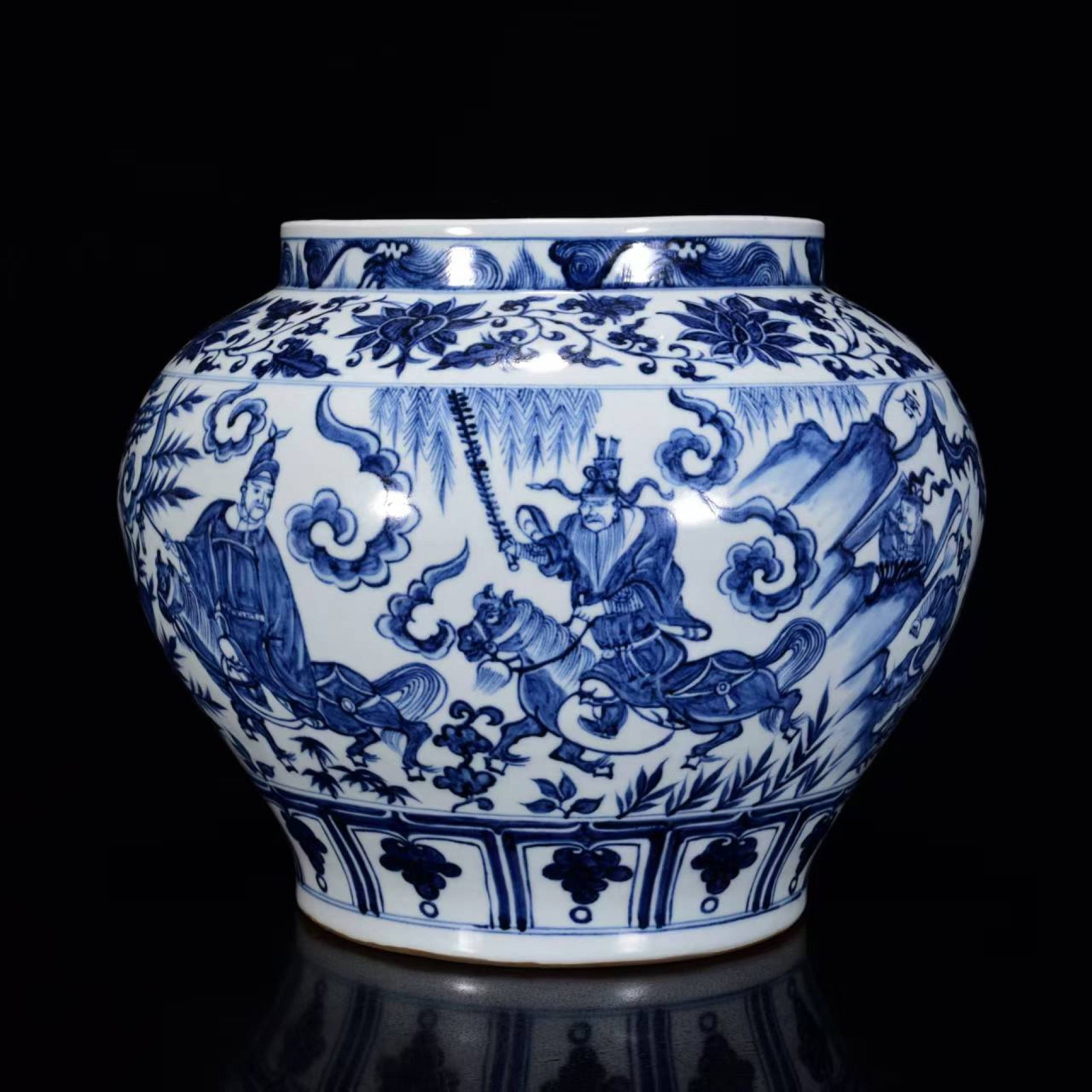 An Exquisite Blue and White Character and Story Pattern Jar: An Exquisite Blue and White Character and Story Pattern Jar,Yuan Dynasty,China,Size:11.4inx13in 青花人物故事纹罐,中国元代