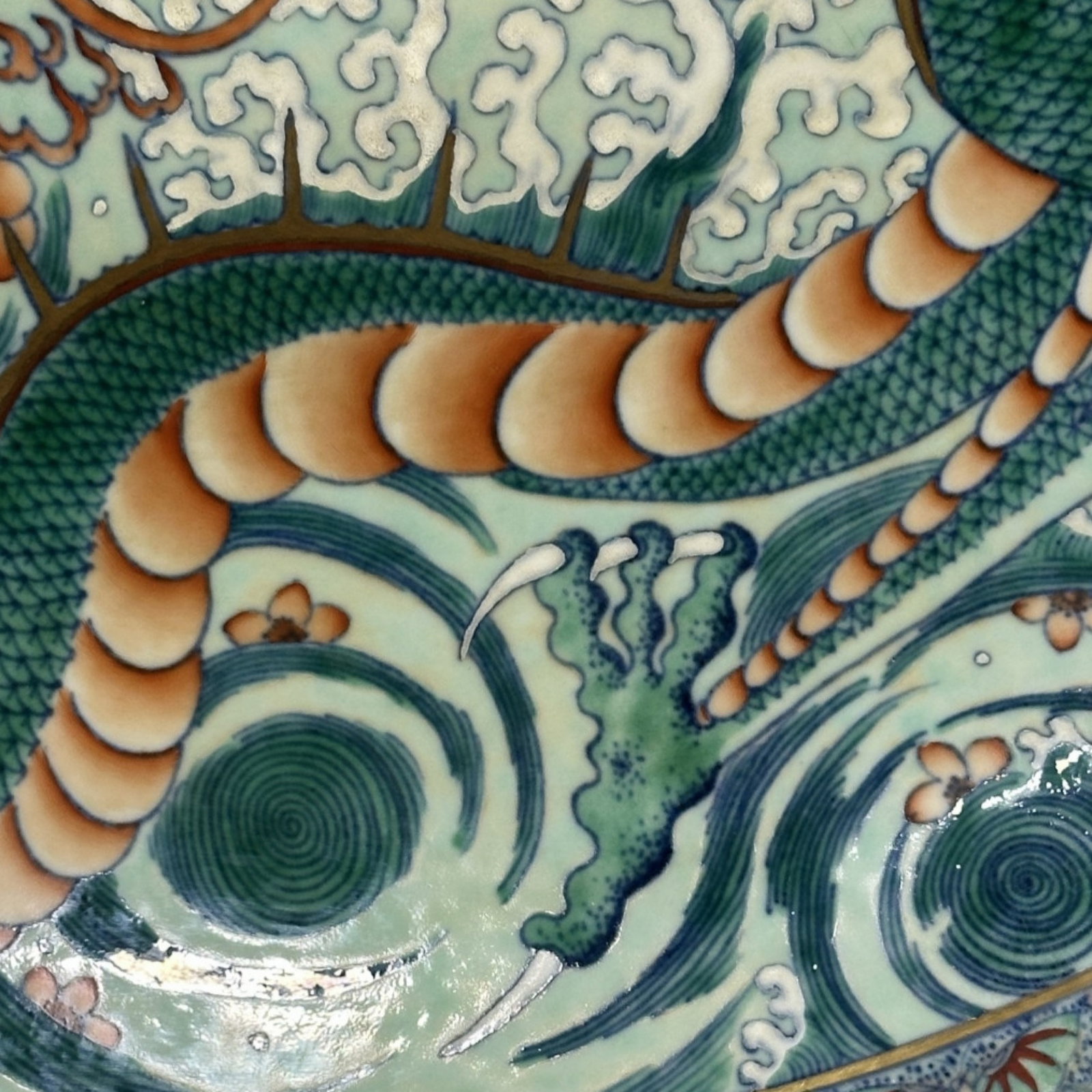 An Exquisite Wucai Dragon Pattern Plate - 5
