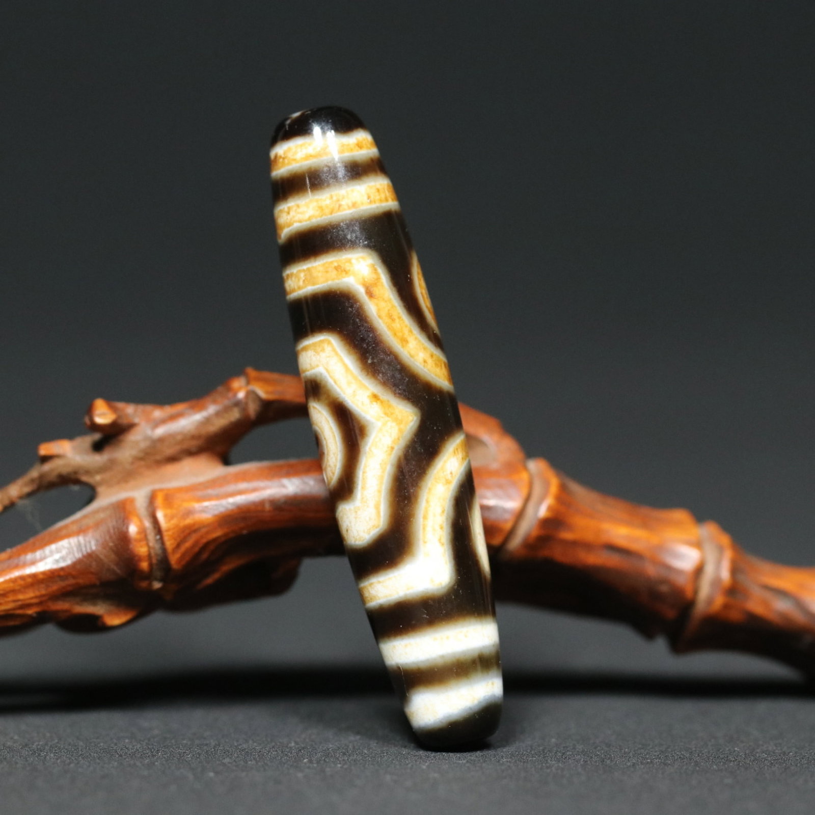 An Exquisite Dzi Bead Pendant - 4
