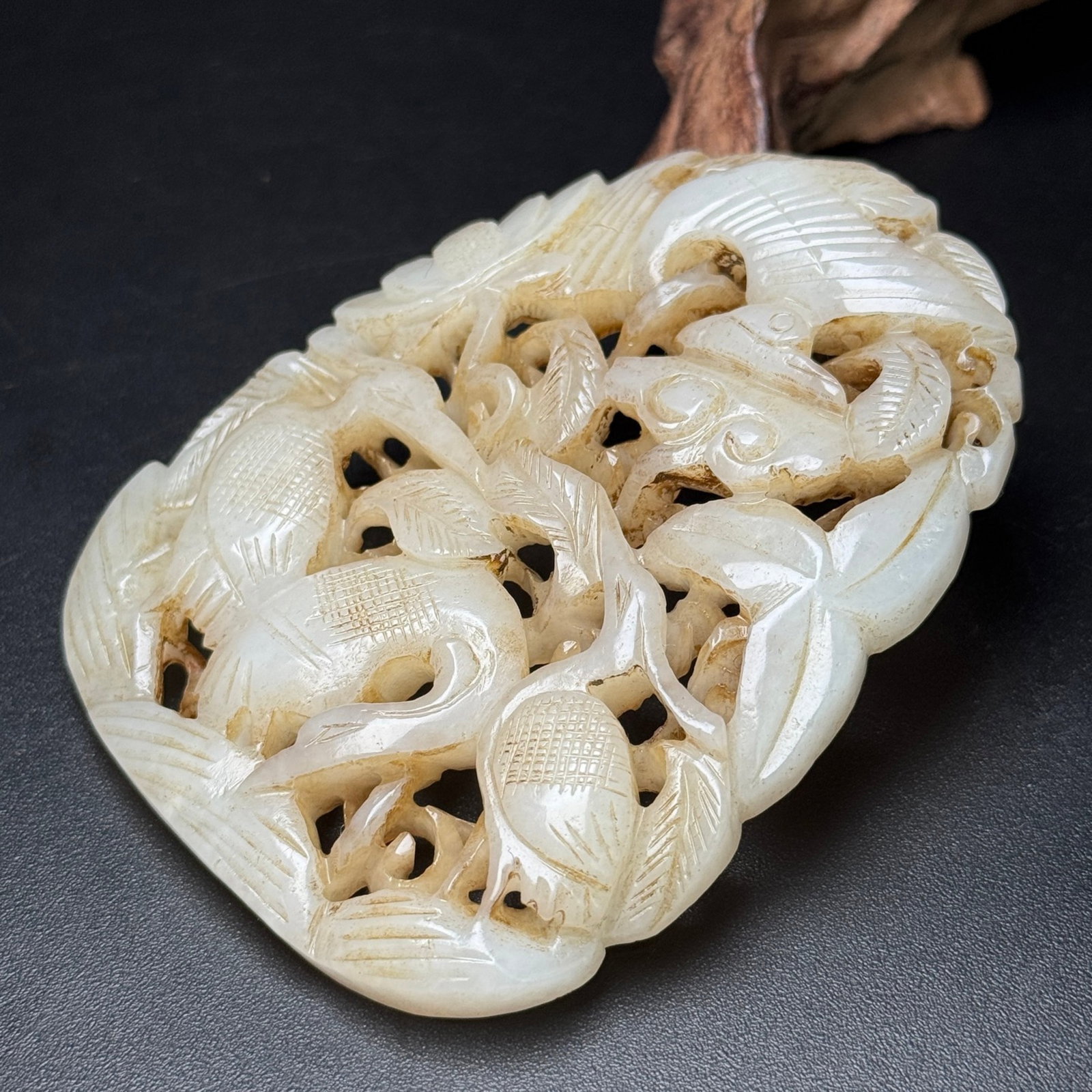 An Exquisite White Jade Crane Pattern Ornament - 5
