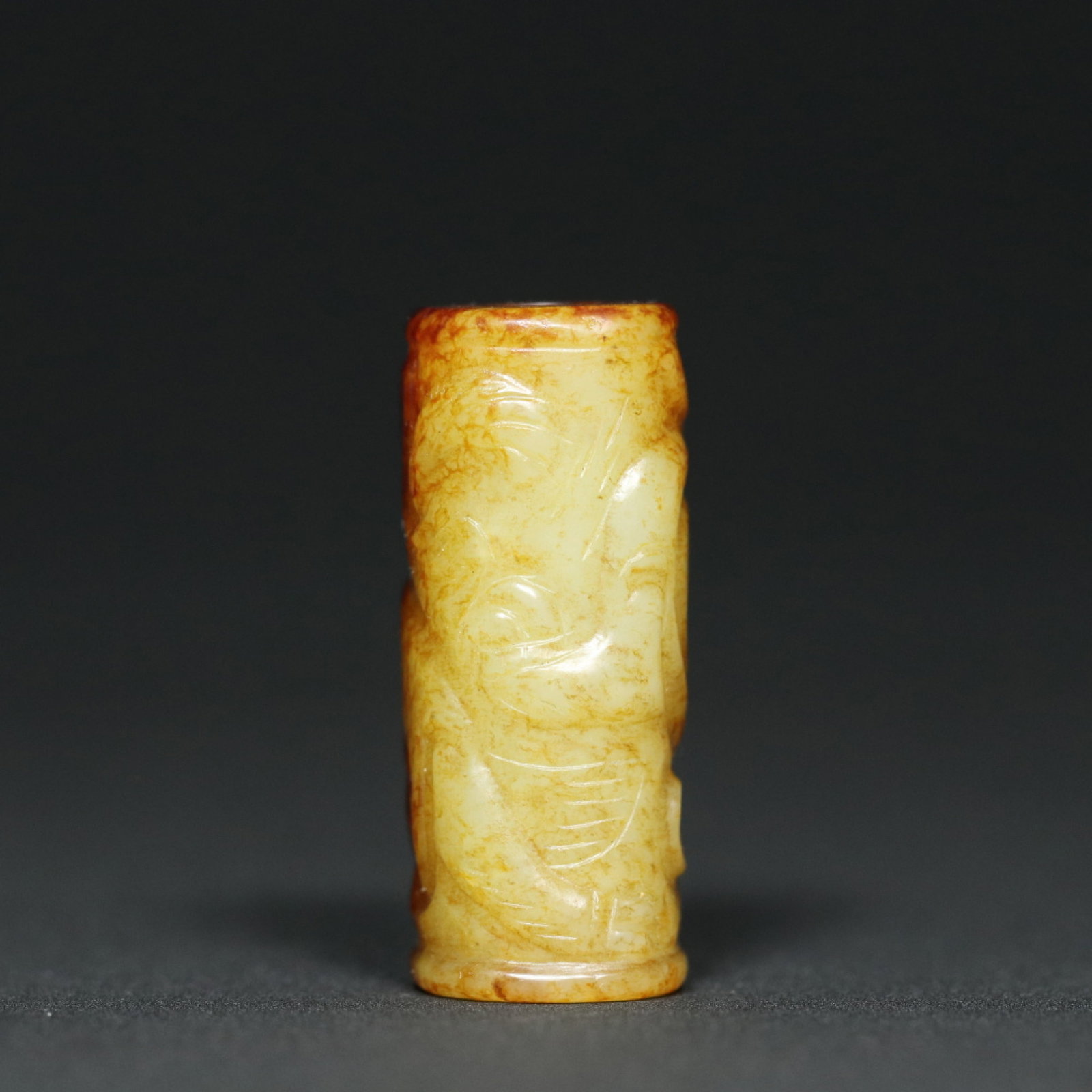 An Exquisite White Jade Dragon Pattern Pendant - 3