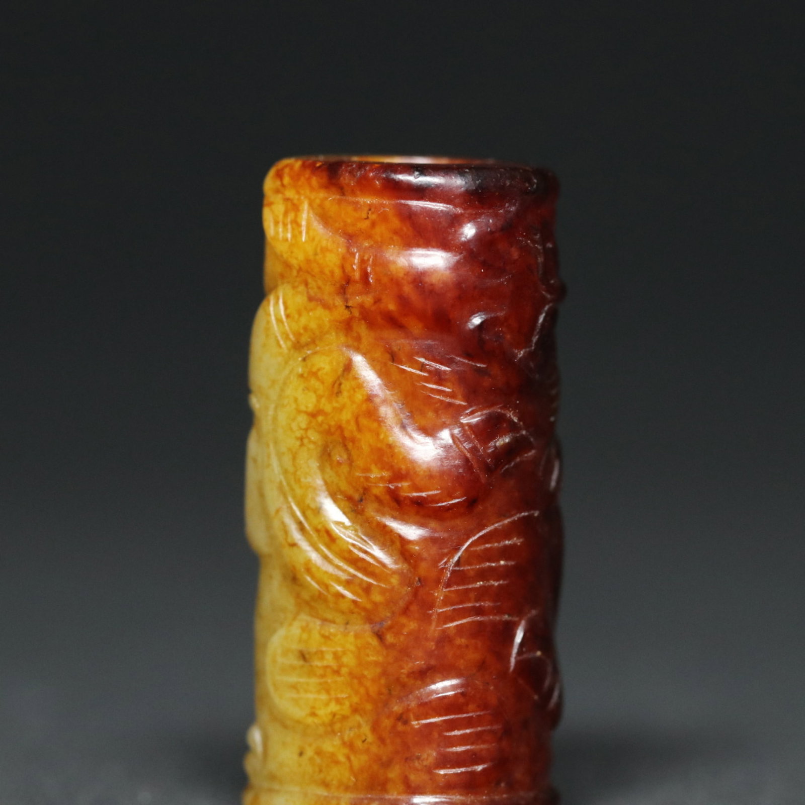 An Exquisite White Jade Dragon Pattern Pendant - 8