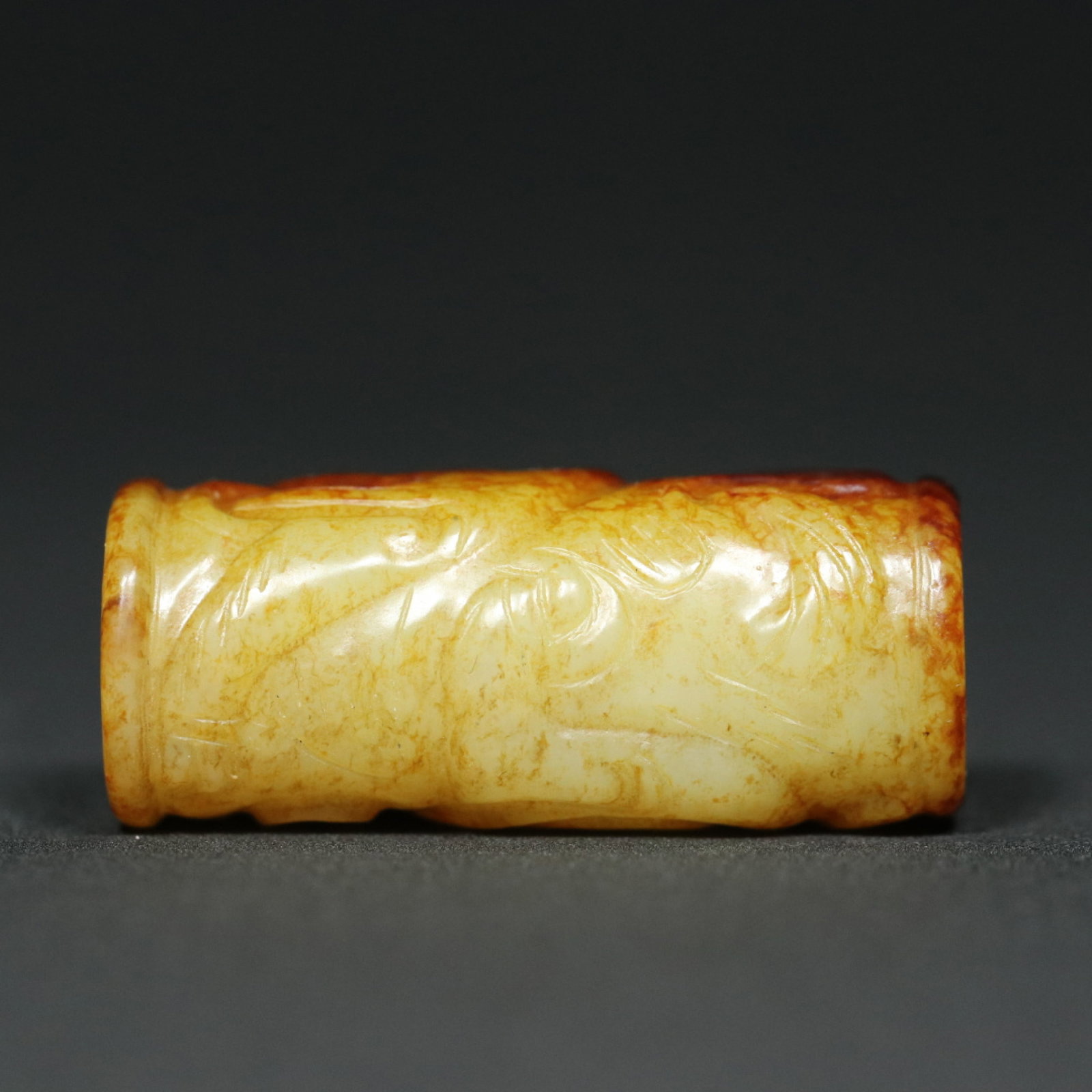 An Exquisite White Jade Dragon Pattern Pendant - 9