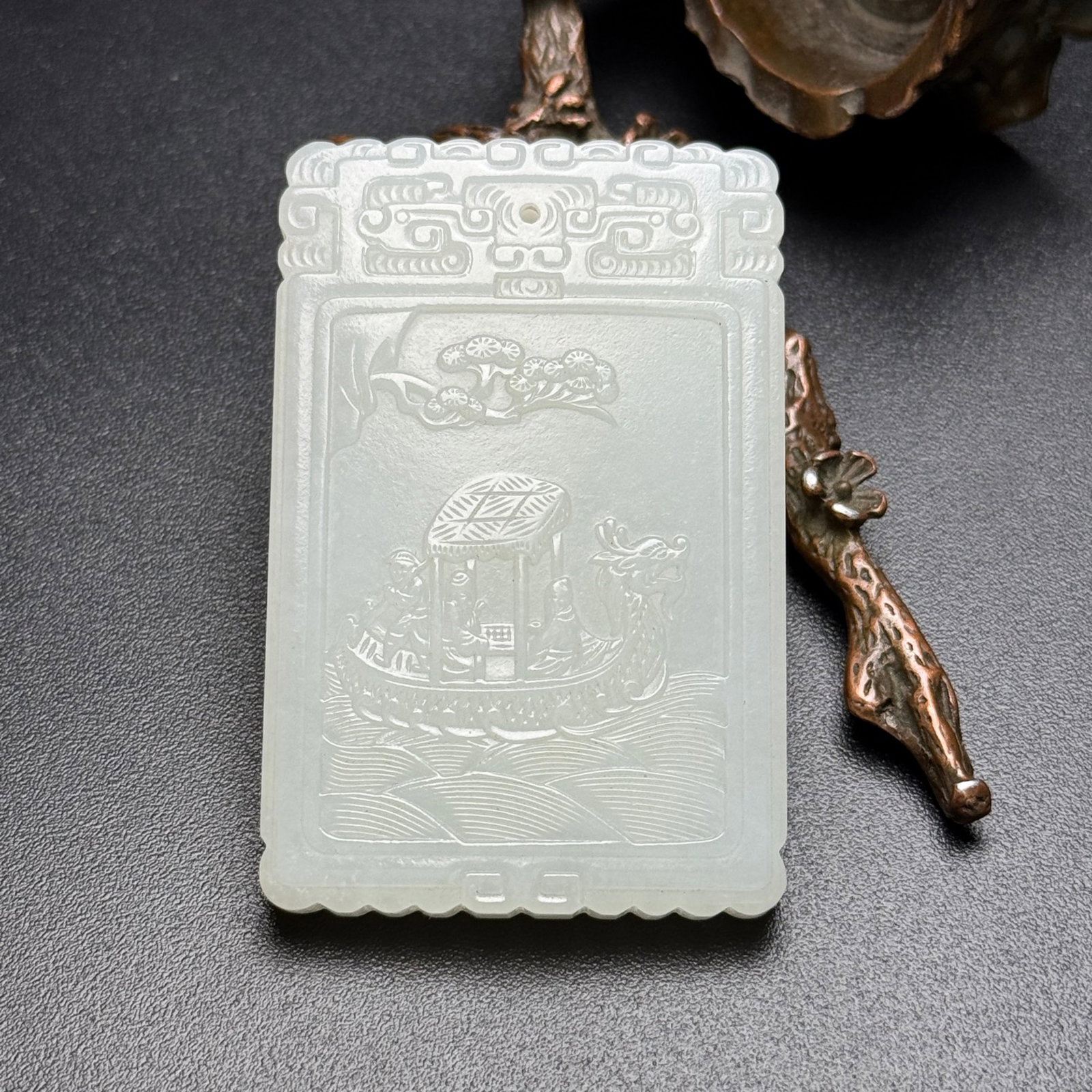 An Exquisite White Jade Character and Story Pattern Pendant,with poem: An Exquisite White Jade Character and Story Pattern Pendant,with poem,Qing Dynasty,China,Size:61mmx40mmx7mm,Weight:47g 白玉人物故事纹牌,带诗
