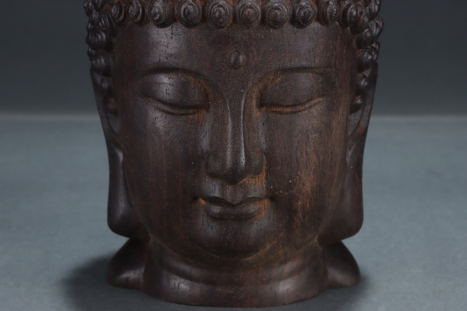 A Rare Eaglewood Buddha-Head - 3