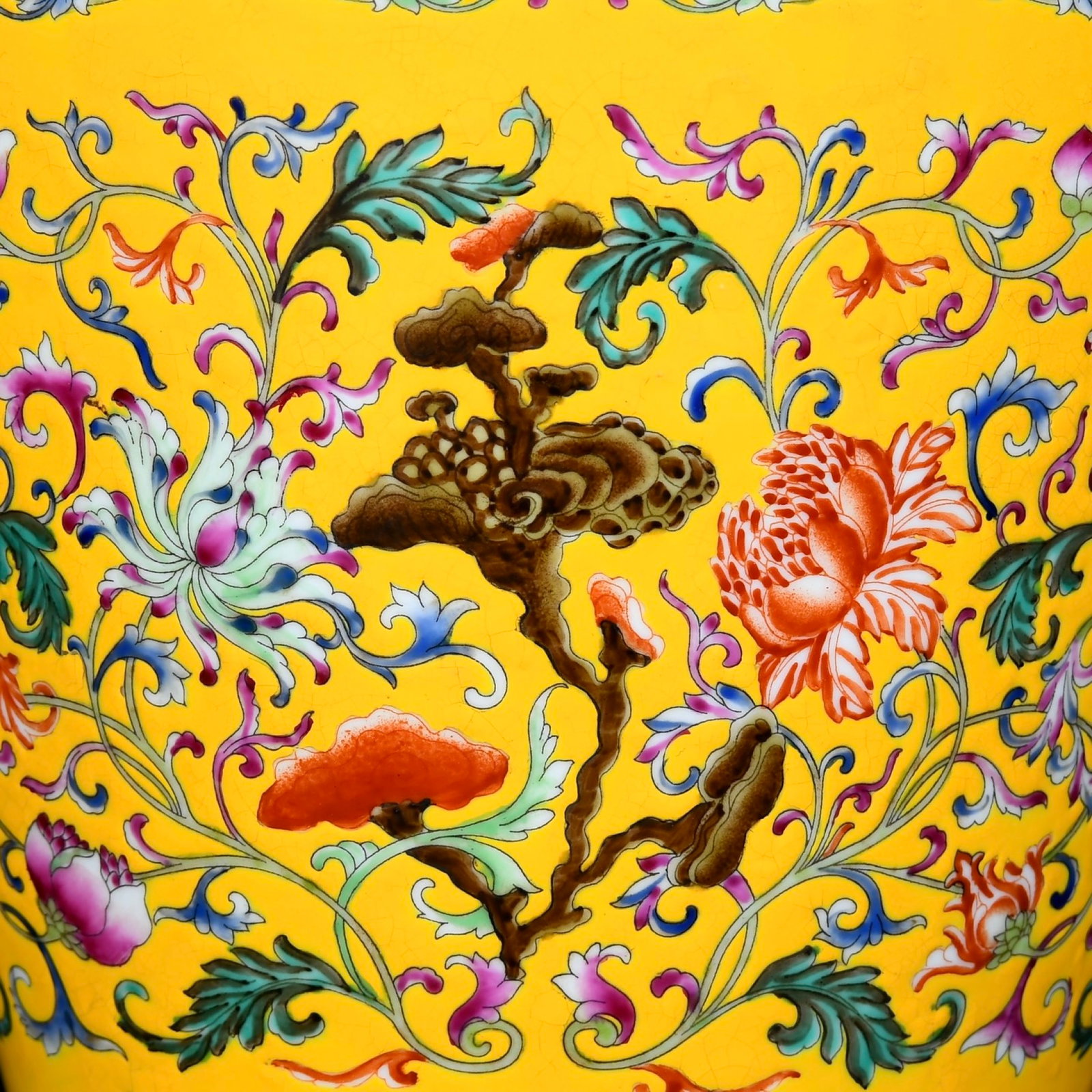 A Huge Enamel Lotus Pattern Vase - 3