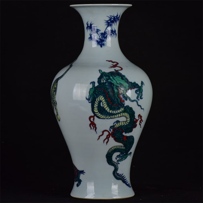 A Rare Doucai Auspicious Beast Pattern Vase - 2