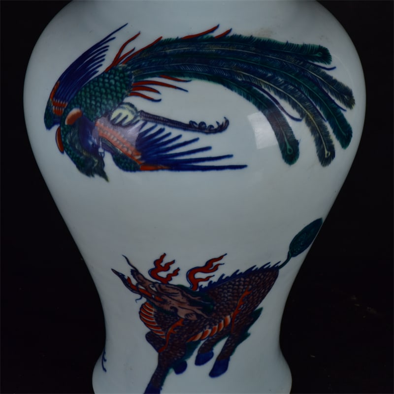 A Rare Doucai Auspicious Beast Pattern Vase - 5