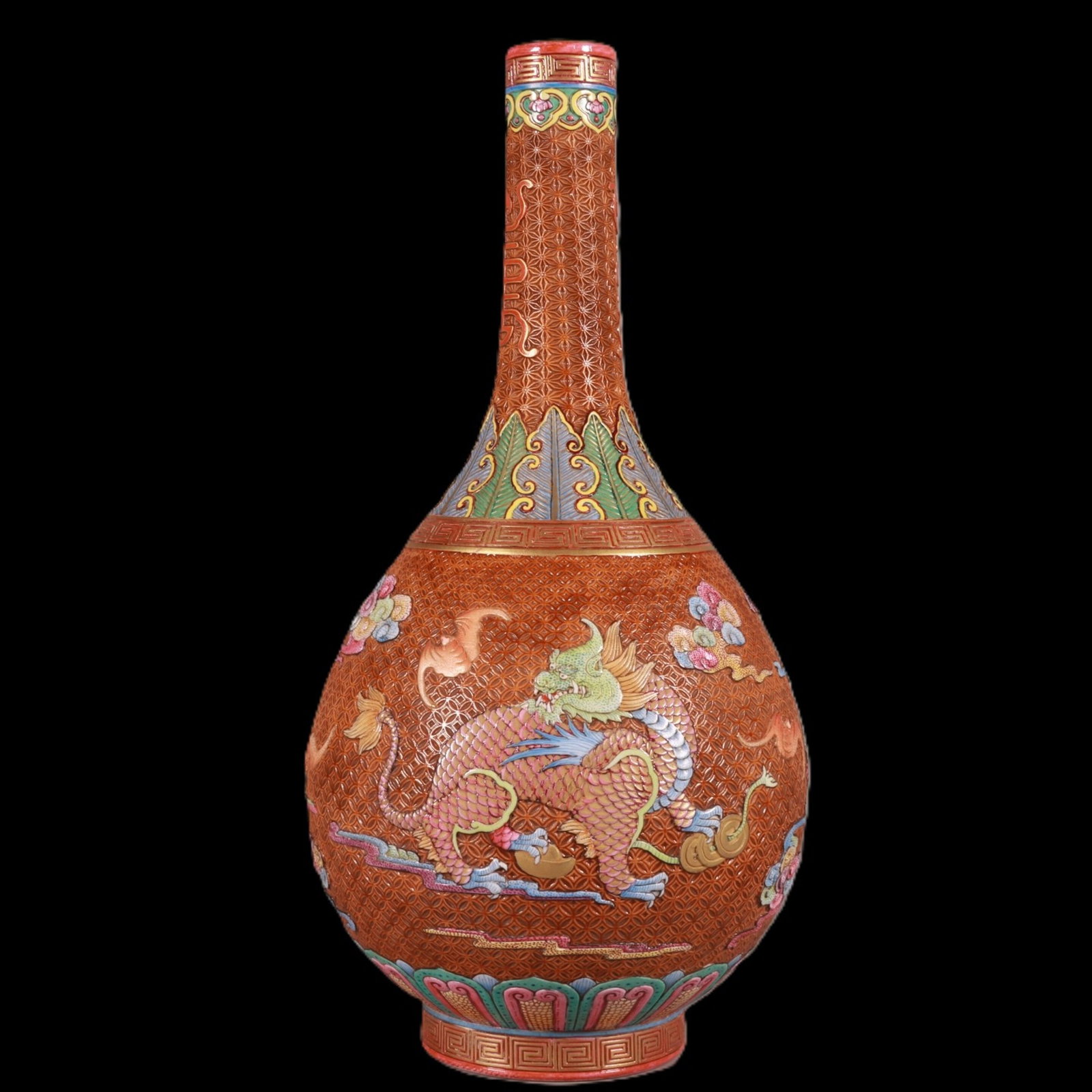 An Exquisite Enamel Auspicious Beast Pattern Vase - 6