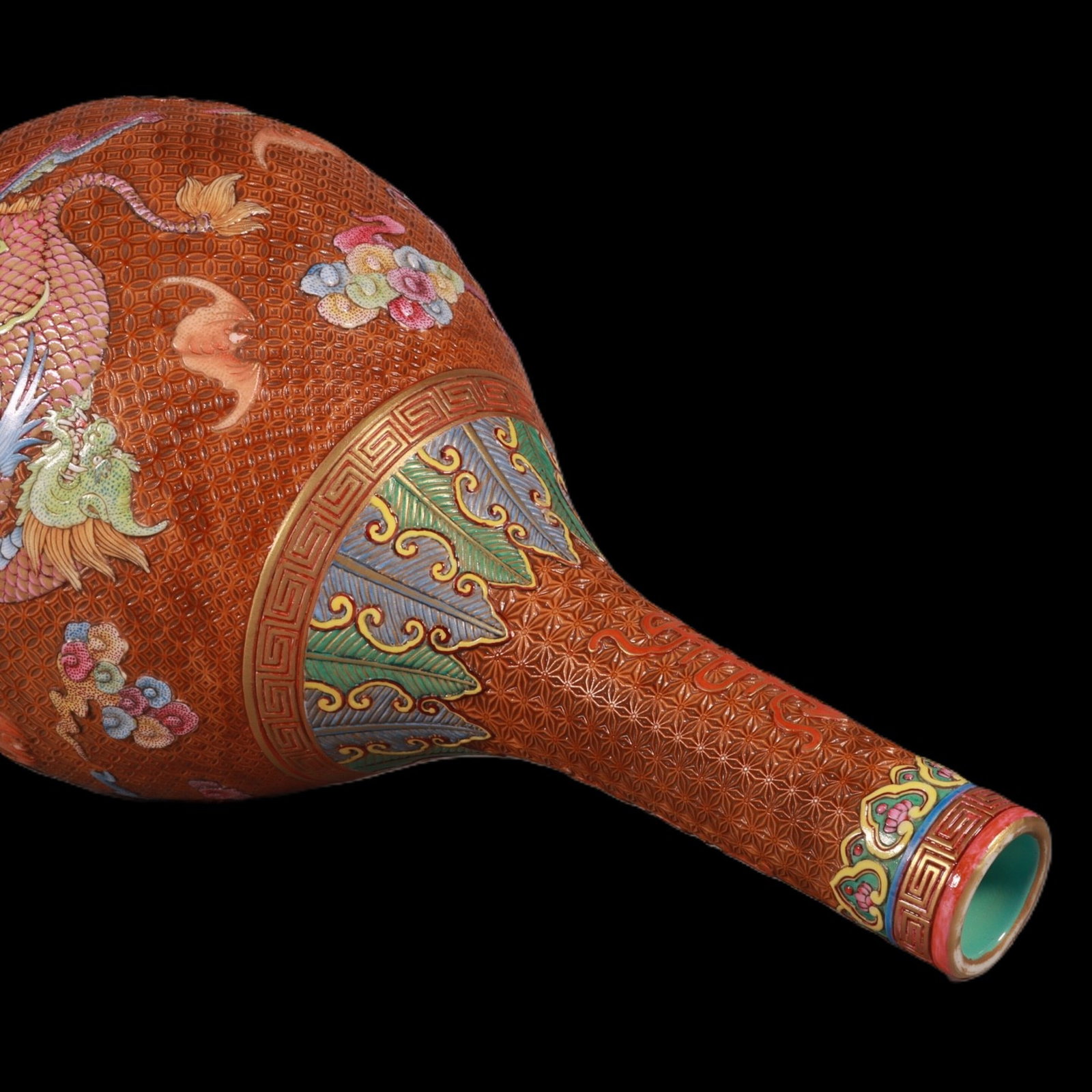 An Exquisite Enamel Auspicious Beast Pattern Vase - 8