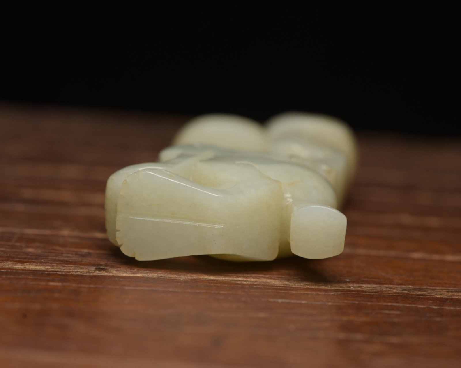 An Exquisite White Jade Beast Candlestick - 6