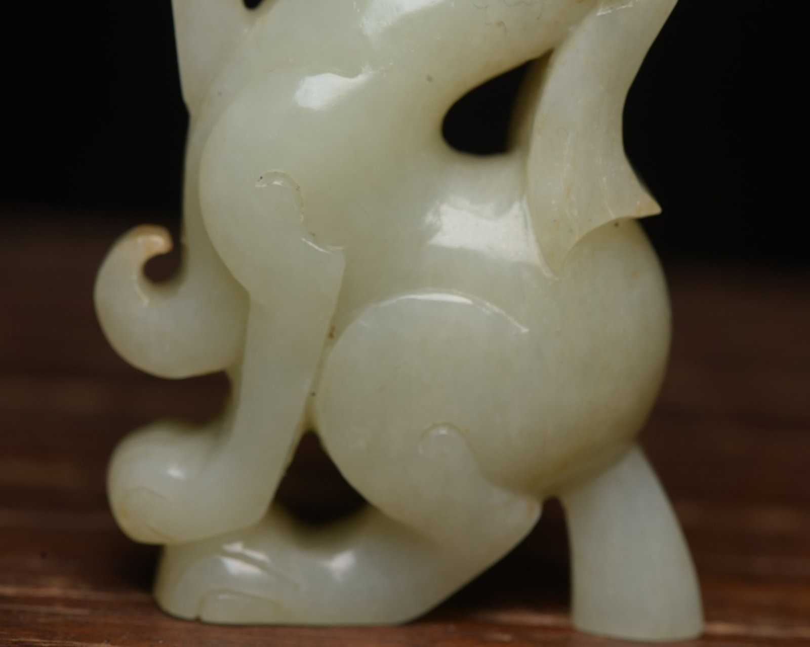 An Exquisite White Jade Beast Candlestick - 8