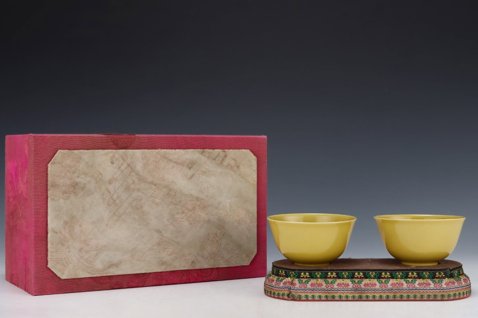 A Pair of Exquisite Yellow Glazed Cups: A Pair of Exquisite Yellow Glazed Cups,Ming Dynasty,China,Chenghua Six-Character Mark,Size:2inx3.6in 一对黄釉杯,中国明代,成化六&