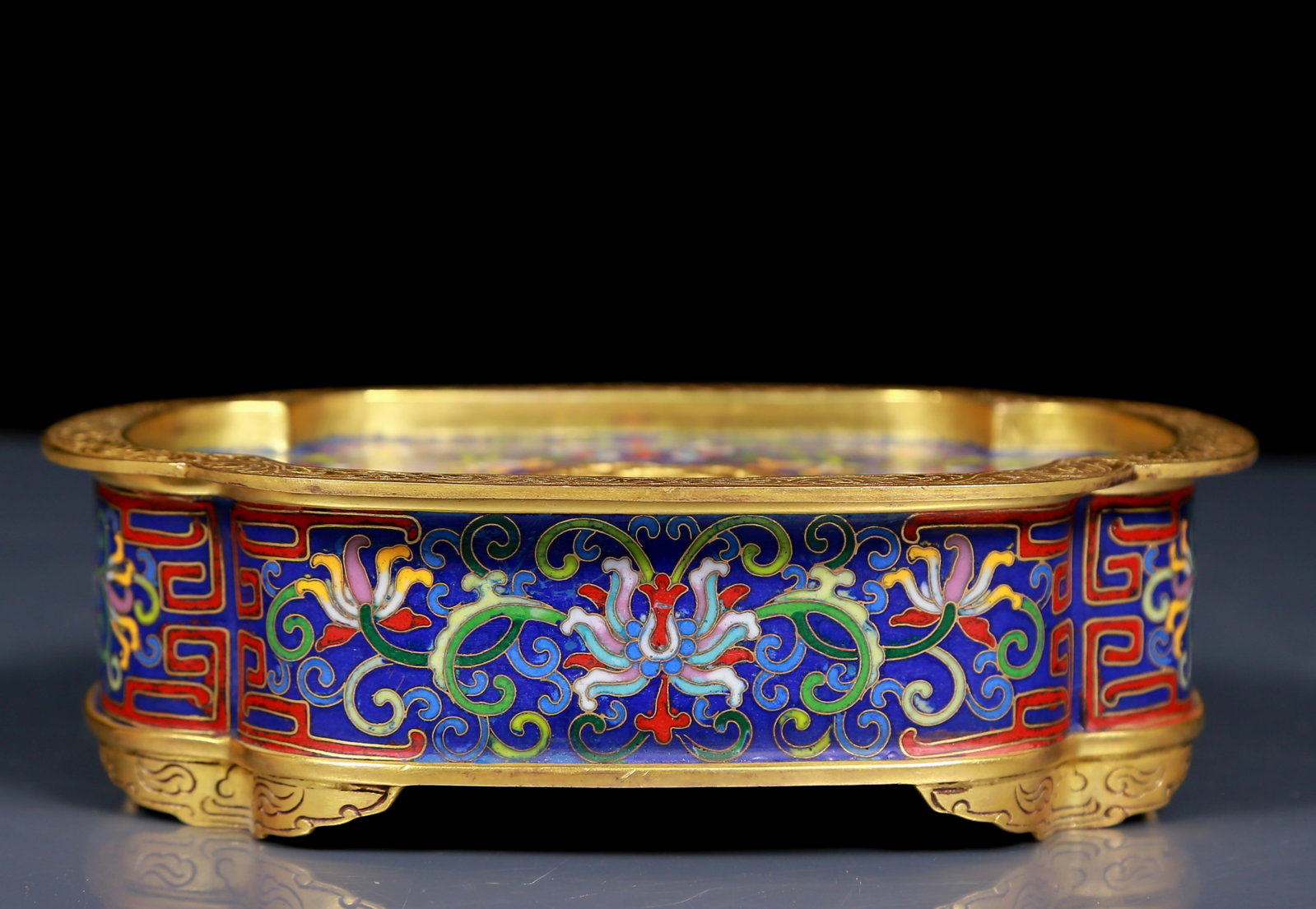 An Exquisite Cloisonne Lotus Pattern Box - 3