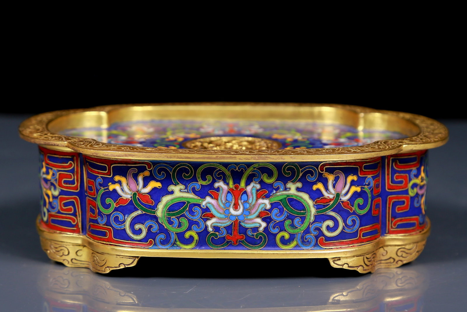 An Exquisite Cloisonne Lotus Pattern Box - 5