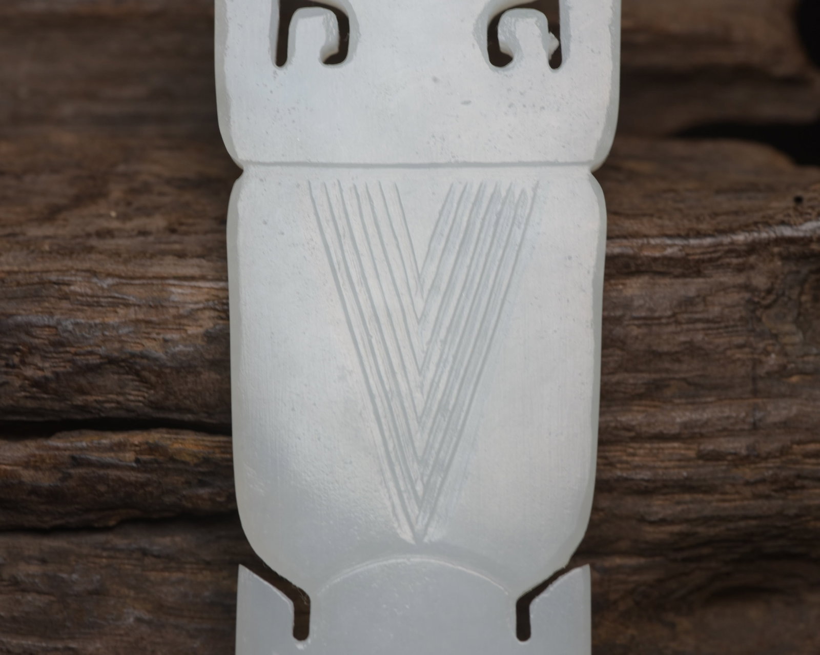An Exquisite White Jade Beast-Face Pattern Pendant - 8