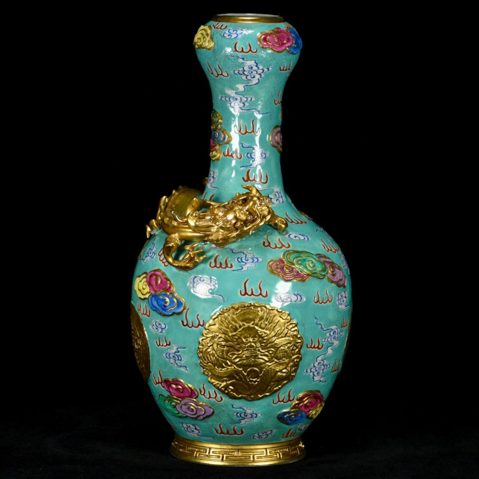 An Exquisite Ge yao Famille-Rose Painted Gold Dragon and Phoenix Pattern Vase: An Exquisite Ge yao Famille-Rose Painted Gold Dragon and Phoenix Pattern Vase,Qing Dynasty,China,Qianlong Six-character Mark,Size:9.8inx5.1in 官窑粉彩描金龙&#