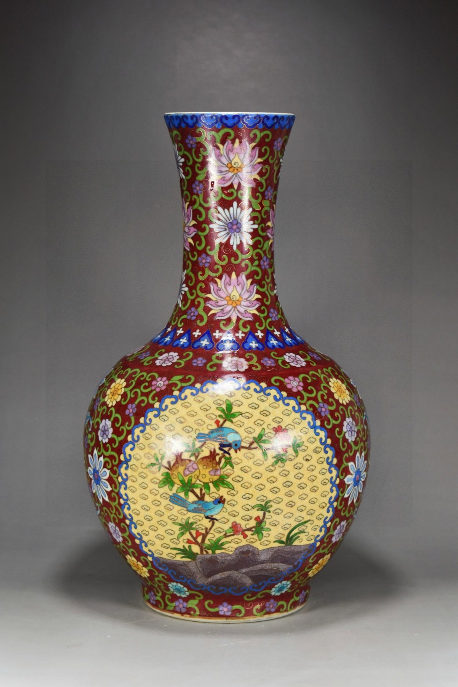 A Huge Enamel Flower and Bird Pattern Vase (1 of 8)